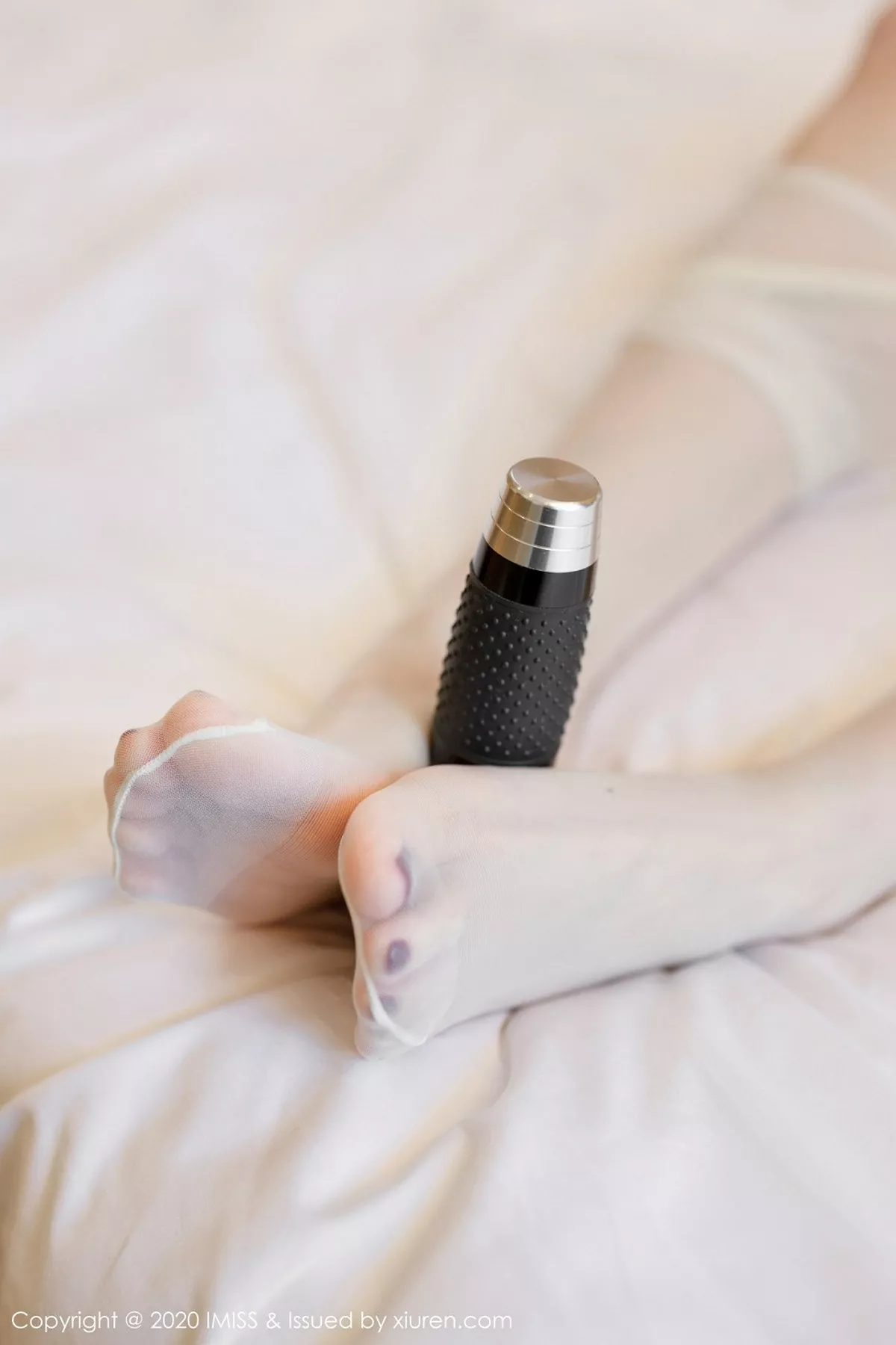 秀人集.com_[IMISS爱蜜社]Vol.482_嫩模九月生私房床上超薄肉丝裤袜透视秀蕾丝内裤诱惑写真117P