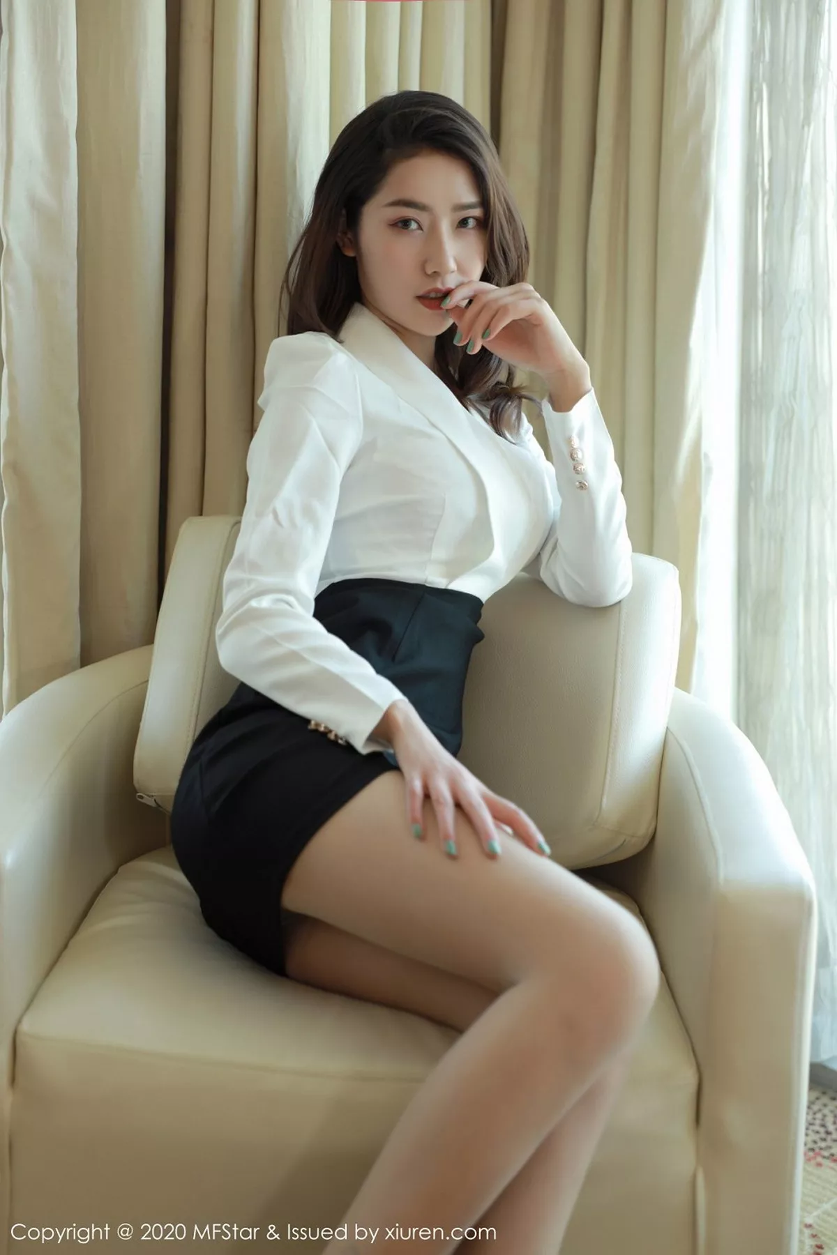 秀人集.com_[MFStar模范学院]Vol.350_嫩模方子萱经典秘书OL系列透视蕾丝内裤撩人诱惑写真66P