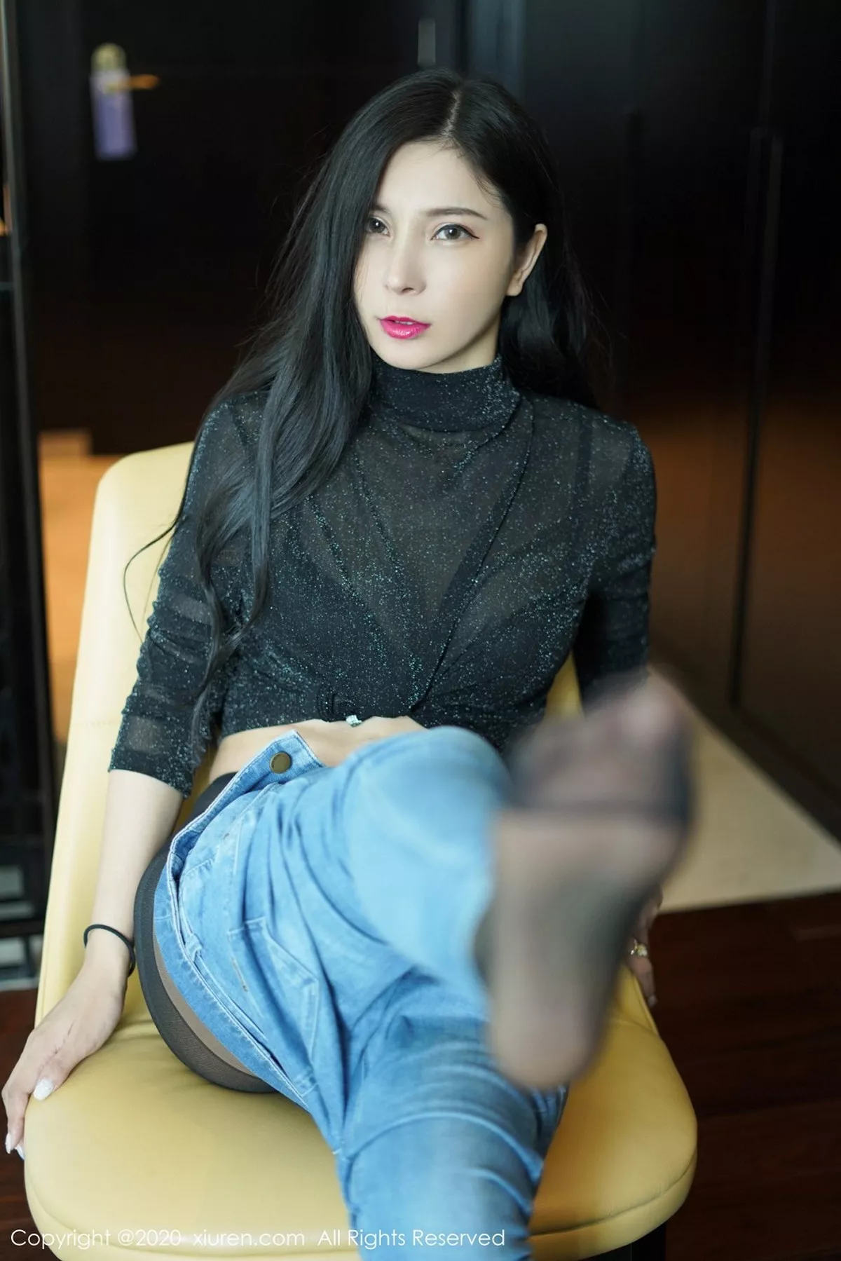 秀人集.com_[XiuRen秀人网]No.2386_嫩模小蛮妖Yummy私房牛仔裤半脱露超薄黑丝裤袜秀翘臀诱惑写真67P