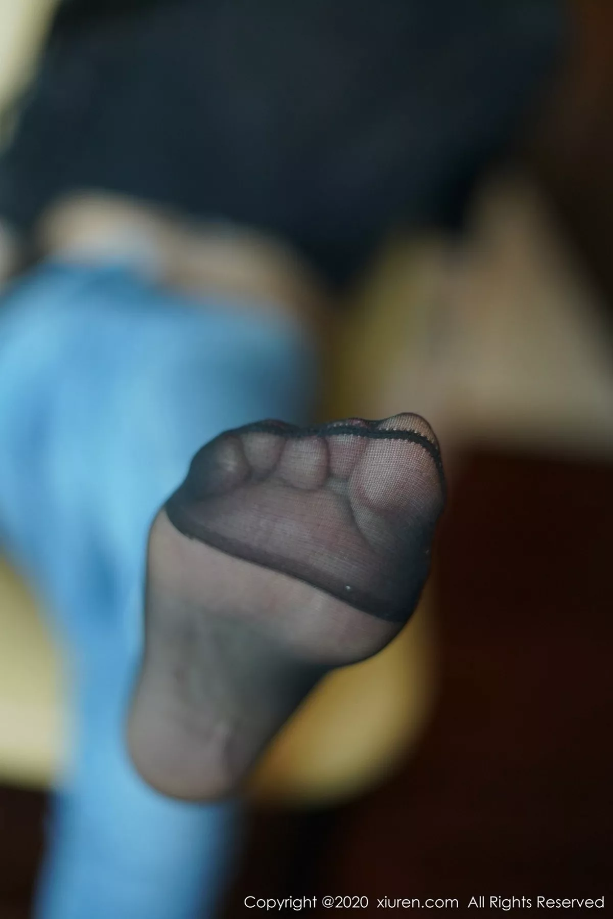 秀人集.com_[XiuRen秀人网]No.2386_嫩模小蛮妖Yummy私房牛仔裤半脱露超薄黑丝裤袜秀翘臀诱惑写真67P