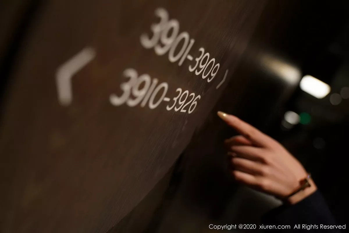 秀人集.com_[XiuRen秀人网]No.2396_嫩模柴婉艺Averie剧情故事主题职业制服配开档黑丝裤袜诱惑写真88P