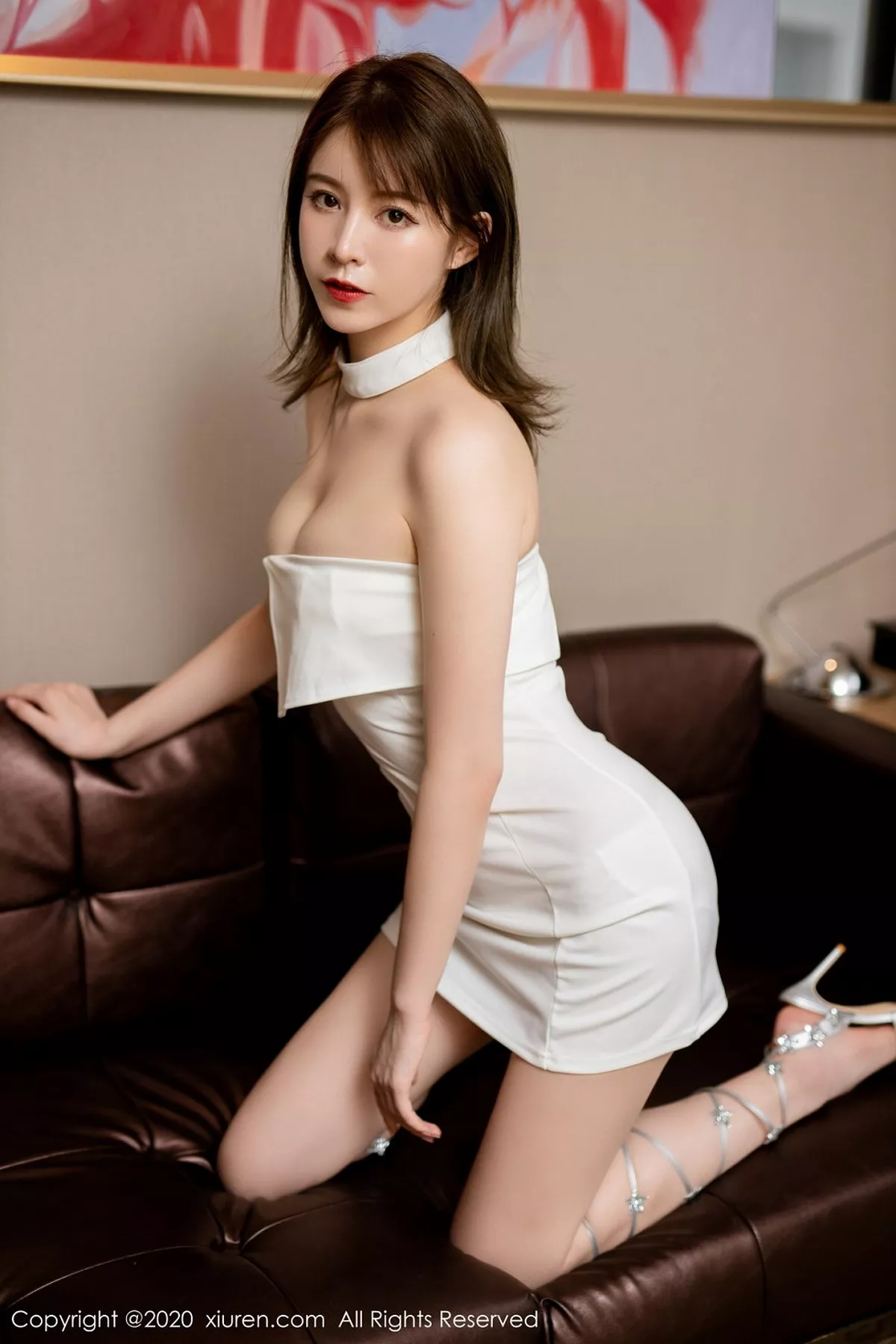 秀人集.com_[XiuRen秀人网]No.2402_嫩模yoo优优私房脱白色抹胸礼裙露性感白色内衣撩人诱惑写真50P