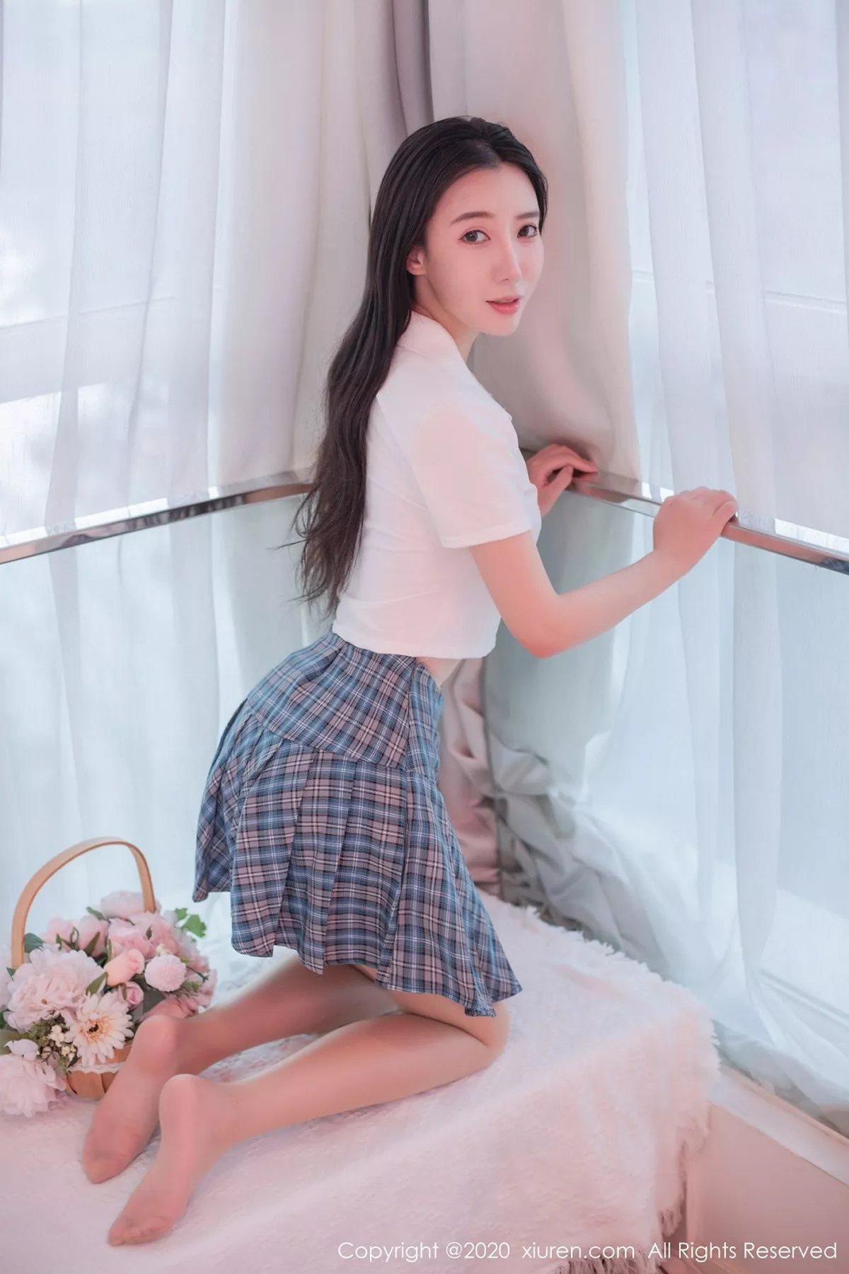 秀人集.com_[XiuRen秀人网]No.2412_嫩模陈梦babe私房粉色卡通连体衣配肉丝裤袜秀完美身材诱惑写真50P