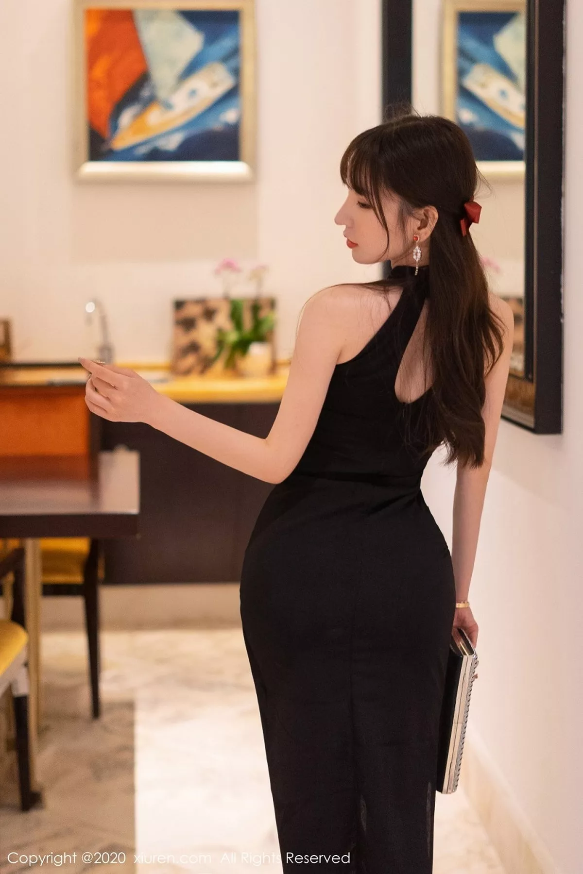 秀人集.com_[XiuRen秀人网]No.2418_女神周于希Sandy三亚旅拍脱典雅礼裙红色内衣配黑丝袜诱惑写真66P