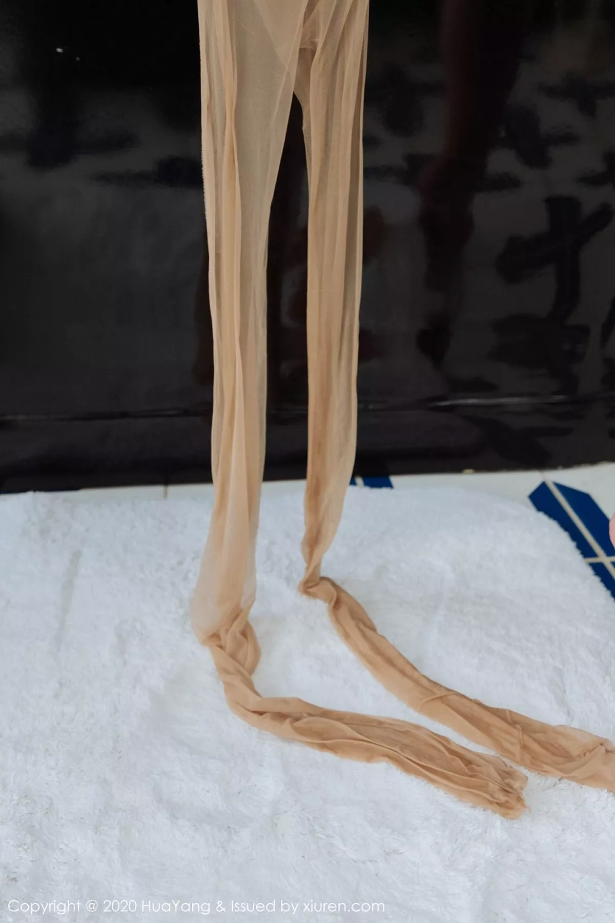 秀人集.com_[HuaYang花漾]Vol.273_女神周于希Sandy云南旅拍性感粉色薄纱内衣秀完美身材诱惑写真67P