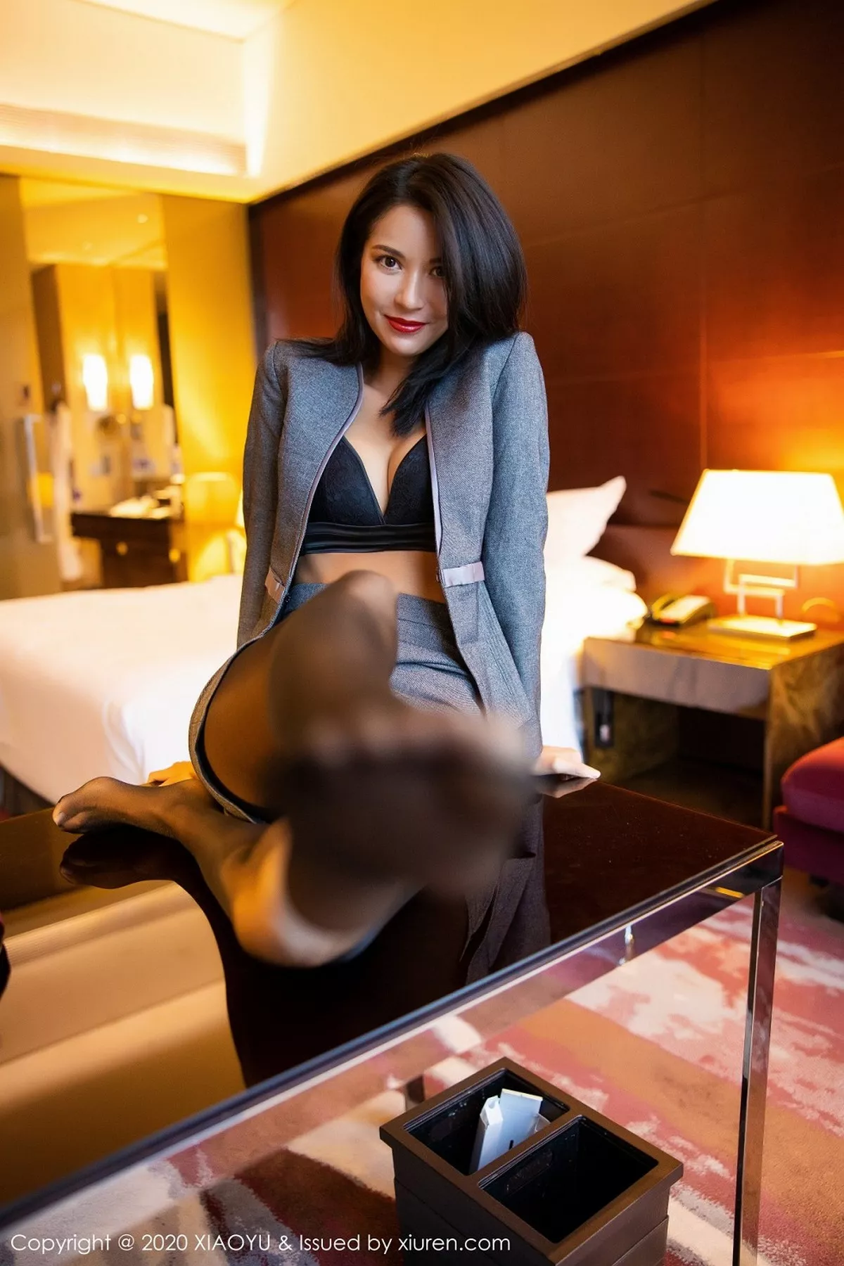 秀人集.com_[XiaoYu画语界]Vol.347_气质女神Carry私人管家主题脱职业装露黑丝裤袜极致诱惑写真81P