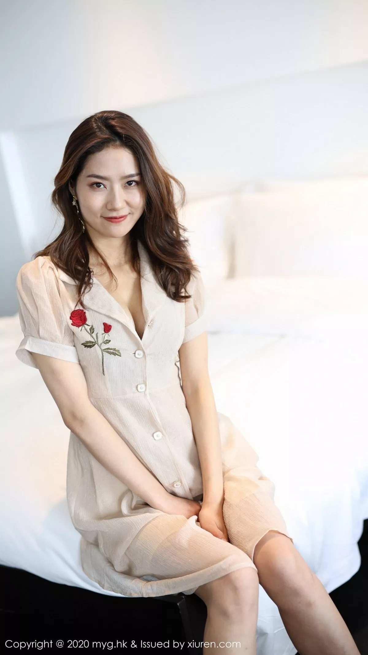 秀人集.com_[MyGirl美媛馆]Vol.447_嫩模方子萱大理旅拍私房典雅长裙半脱秀完美身材诱惑写真92P