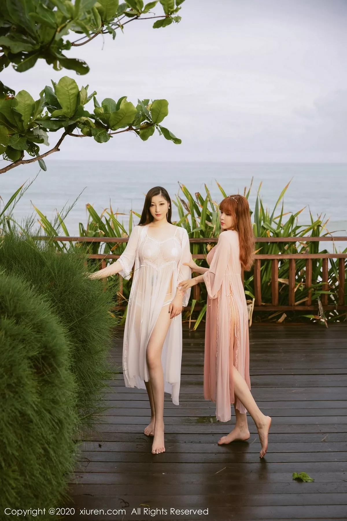 秀人集.com_[XiuRen秀人网]No.2444_两大女神王雨纯与妲己_Toxic三亚旅拍合集户外情趣内衣诱惑写真55P