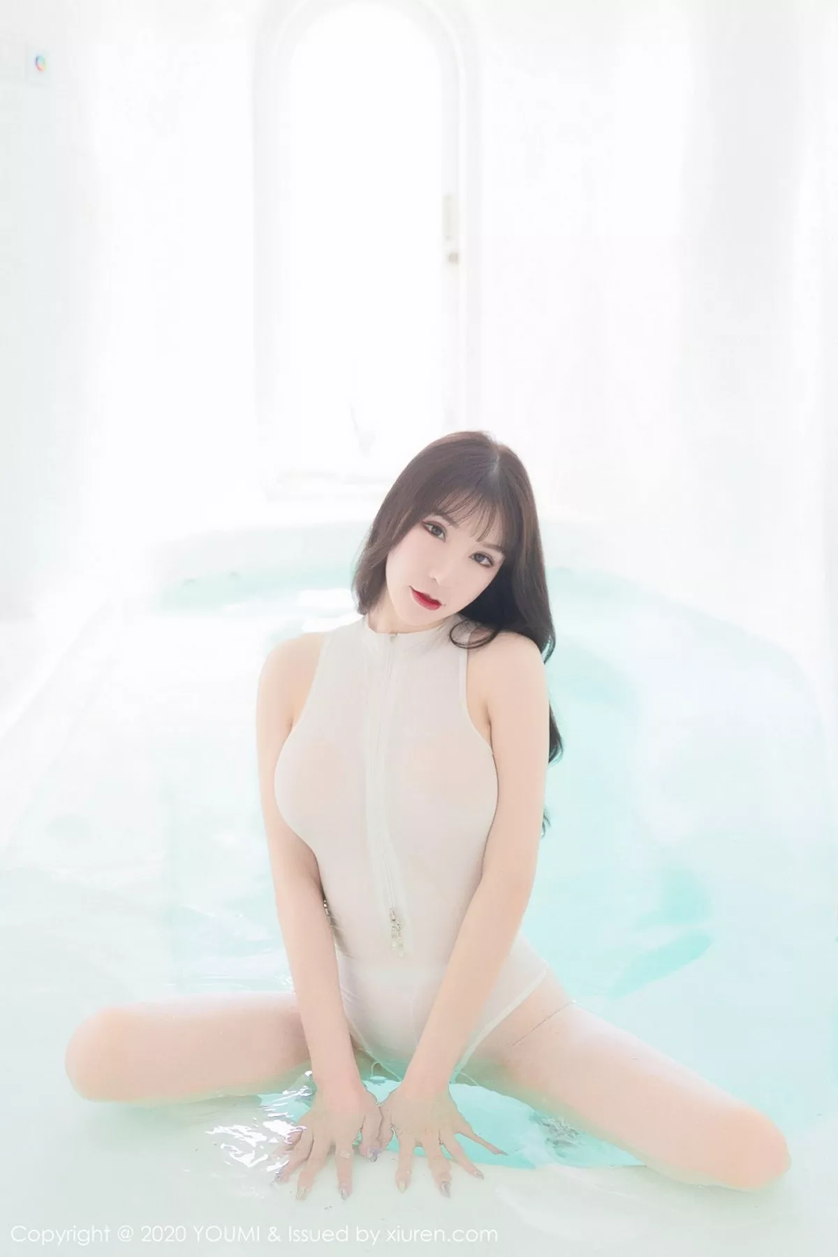 秀人集.com_[YouMi尤蜜荟]Vol.508_女神周于希Sandy大理旅拍薄透泳衣配开档肉丝裤袜惹火诱惑写真58P