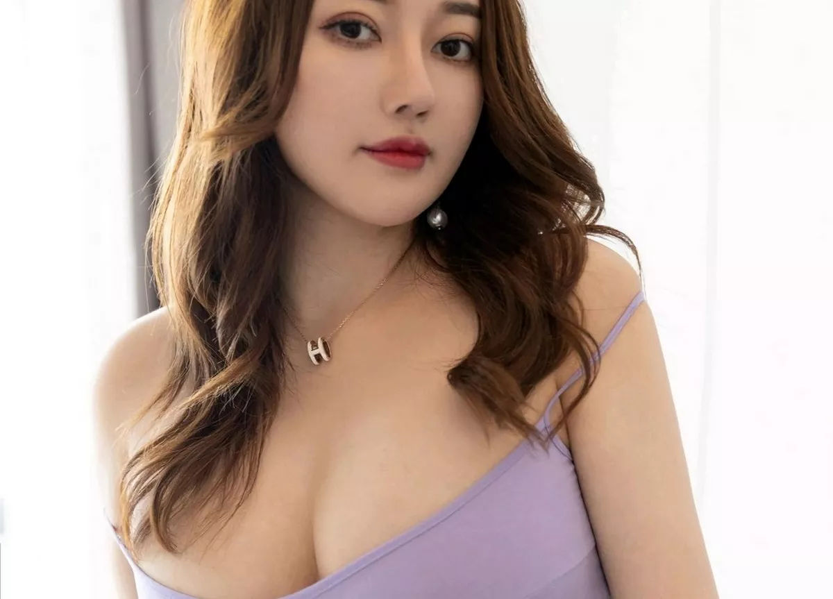 秀人集.com_[YouMi尤蜜荟]Vol.510_嫩模欧阳LuLu私房性感吊带连身裙配肉丝裤袜撩人诱惑写真36P