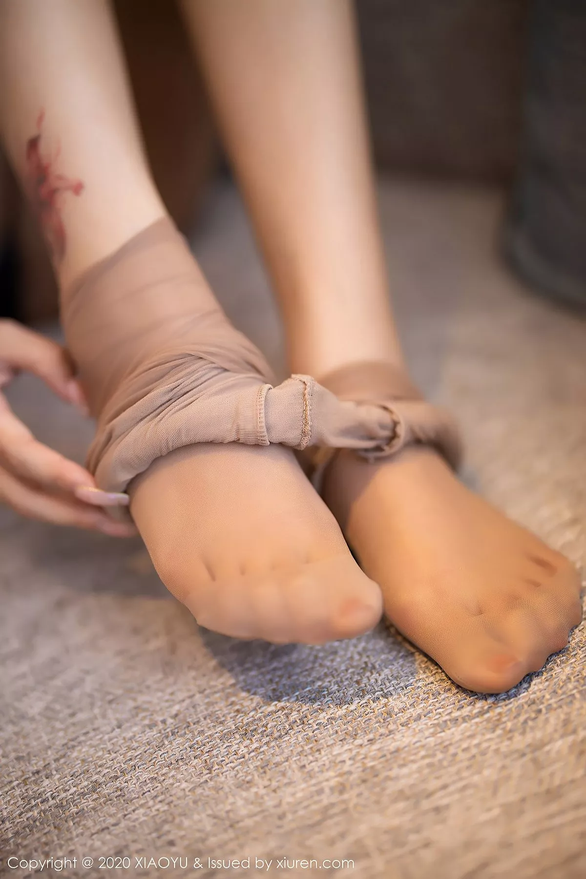 秀人集.com_[XiaoYu画语界]Vol.364_女神冯木木LRIS私房脱开档肉丝裤袜露透视内裤诱惑写真119P