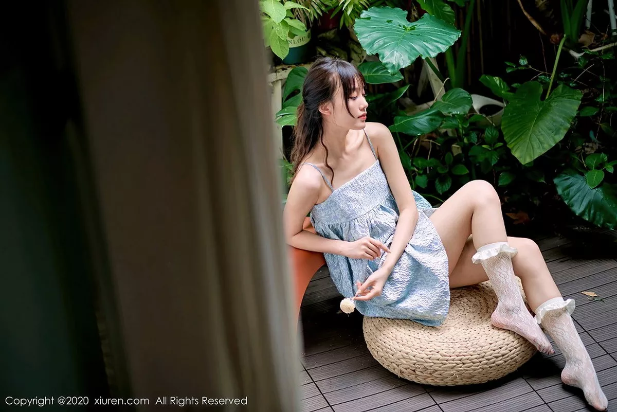 秀人集.com_[XiuRen秀人网]No.2533_新人模特尤其足控福利主题私房吊带连身裙秀美腿玉足性感写真118P