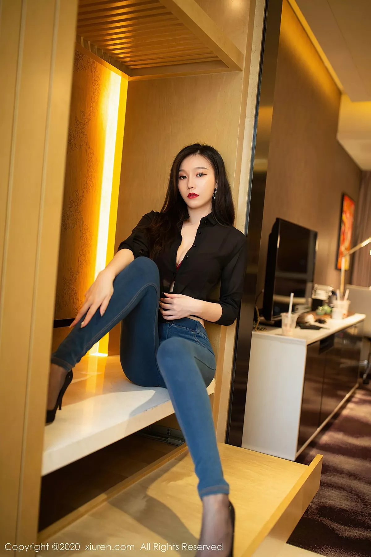 秀人集.com_[XiuRen秀人网]No.2540_嫩模安然Maleah牛仔裤主题半脱露猩红蕾丝内衣惹火诱惑写真59P