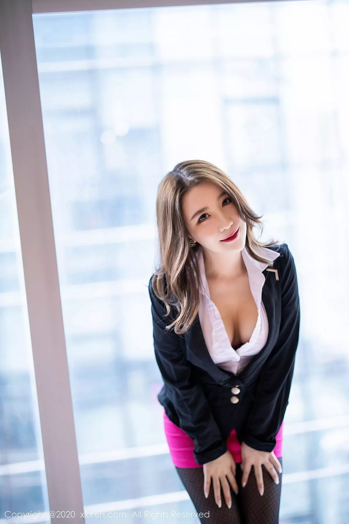 秀人集.com_[XiuRen秀人网]No.2553_女神绯月樱-Cherry私房脱职场制服露无内黑丝裤袜秀翘臀诱惑写真80P