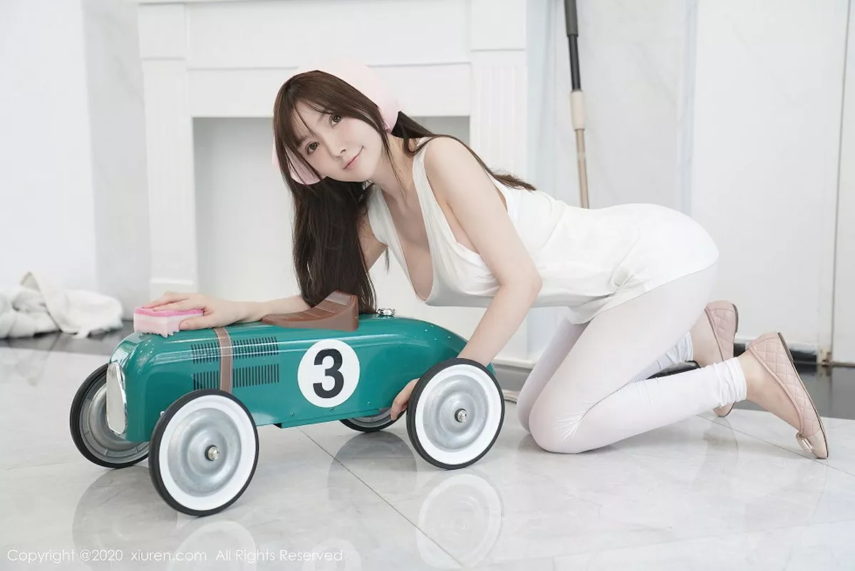 秀人集.com_[XiuRen秀人网]No.2557_女神糯美子Mini性感家政女仆主题超薄无内白丝裤袜极致诱惑写真106P