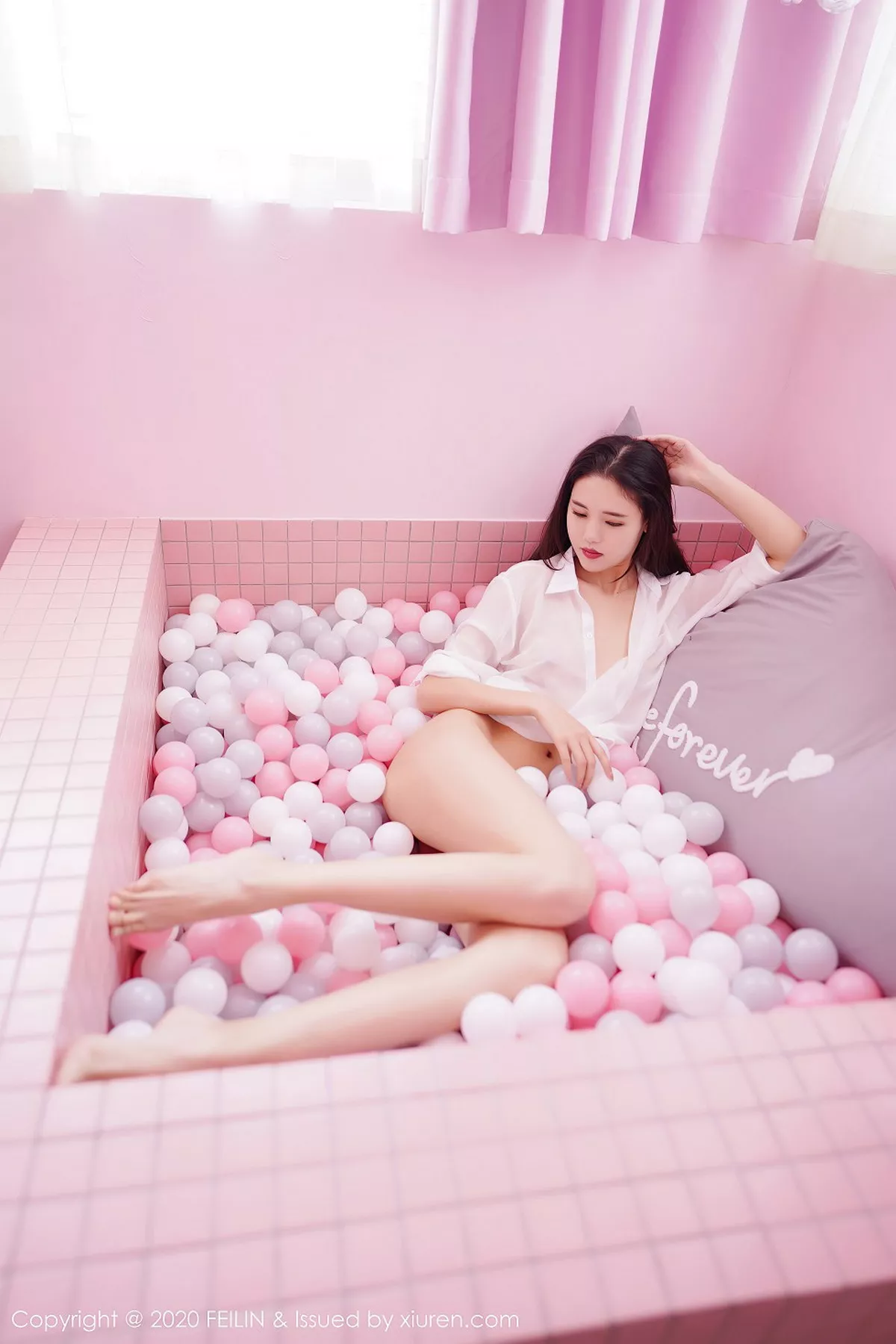 秀人集.com_[FeiLin嗲囡囡]VOL.341_嫩模陈一涵职场秘书OL主题+波波池真空白衬衣完美诱惑写真40P