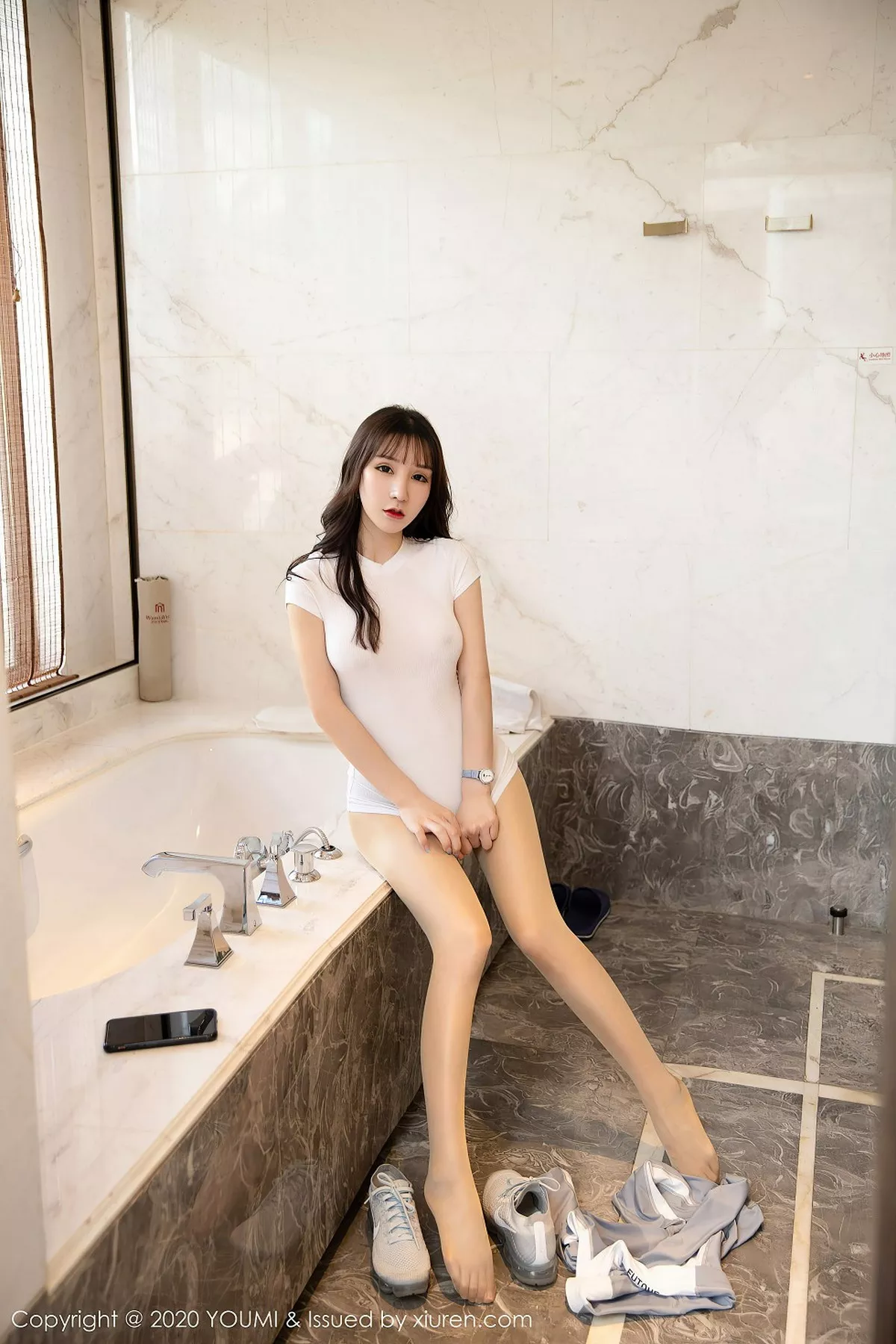 秀人集.com_[YouMi尤蜜荟]Vol.534_女神周于希Sandy西双版纳旅拍泳池边性感紧身衣秀火辣身材写真70P