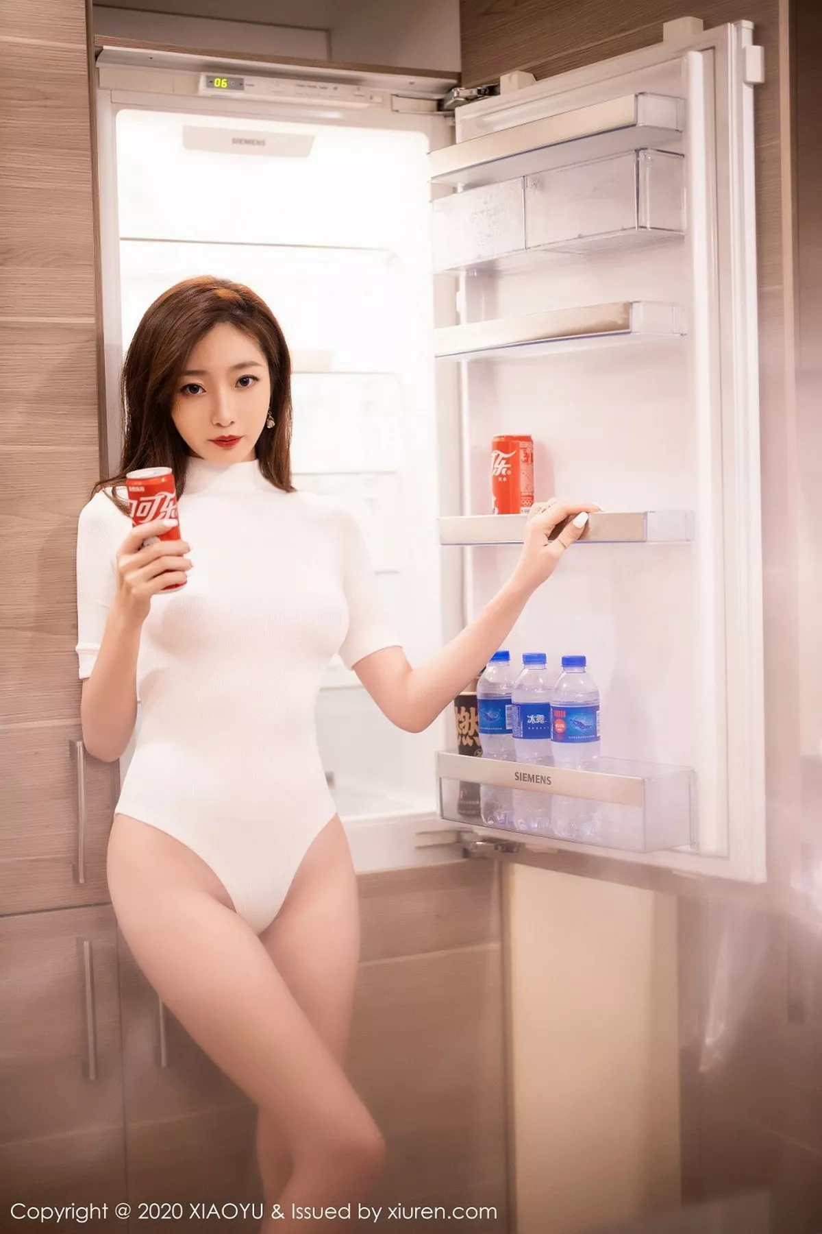 秀人集.com_[XiaoYu画语界]Vol.389_嫩模安琪Yee私房白色高叉连体衣配薄透丝袜秀美腿性感写真88P