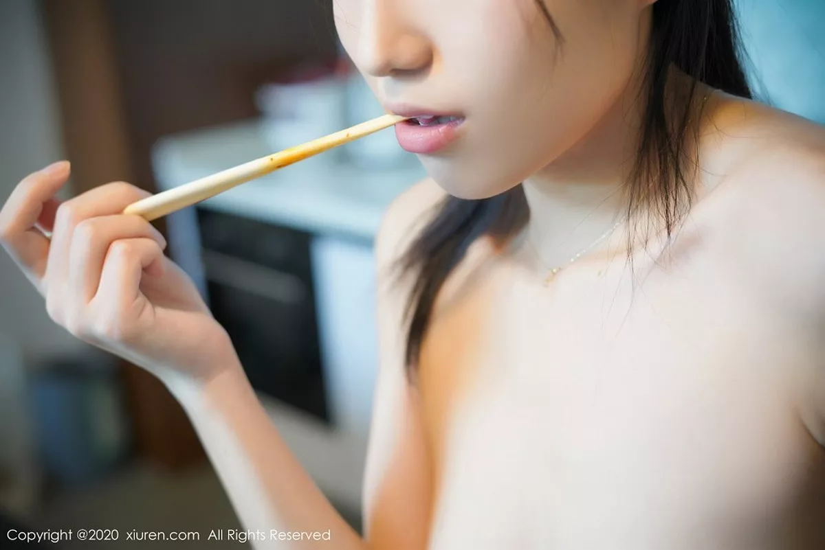 秀人集.com_[XiuRen秀人网]No.2676_嫩模仓井优香居家厨娘主题私房白色女仆装配丁字裤惹火诱惑写真37P