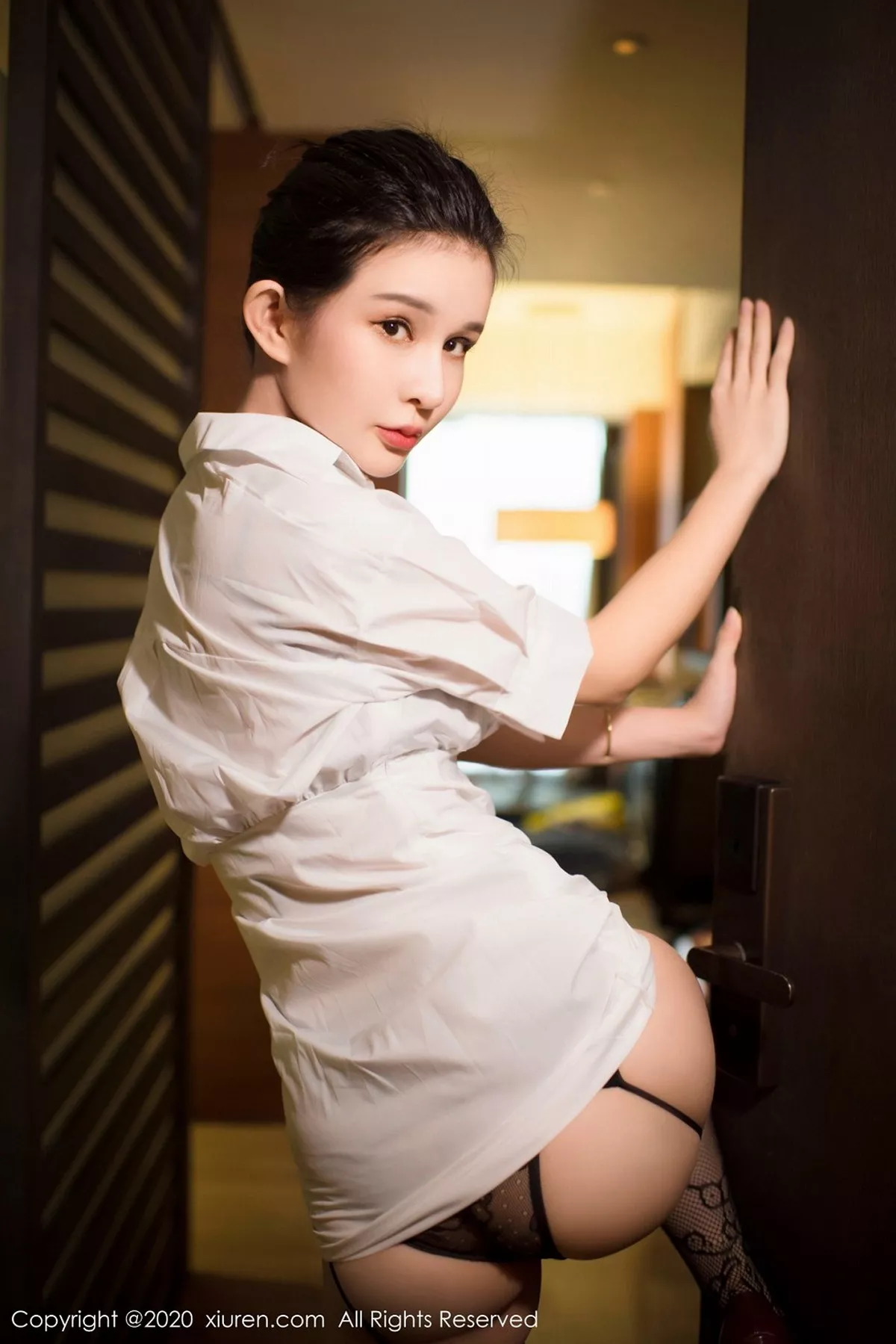 秀人集.com_[XiuRen秀人网]No.2684_女神张雨萌私房浴缸性感真空白色衬衫湿身秀惹火身材诱惑写真46P