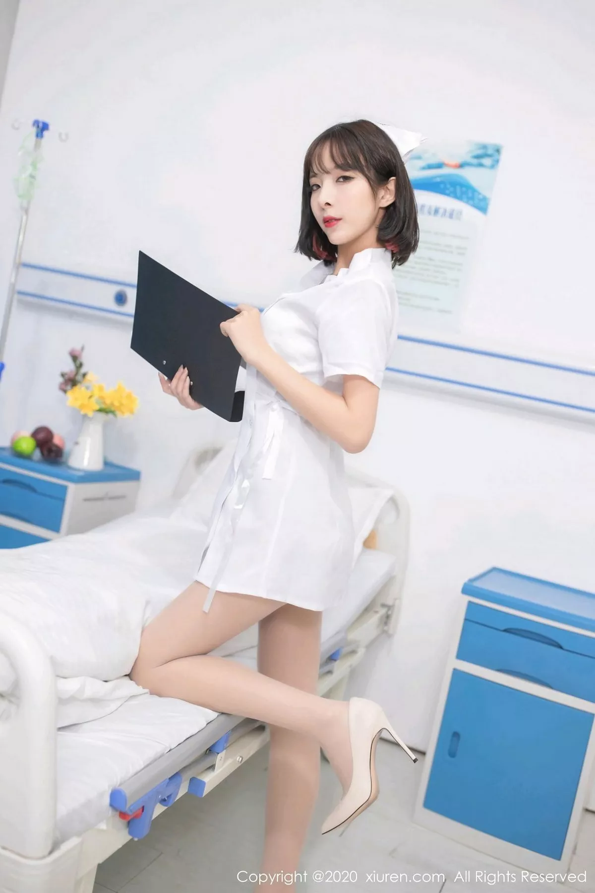 秀人集.com_[XiuRen秀人网]No.2698_嫩模陈小喵私房护士剧情主题无内肉丝裤袜秀翘臀惹火诱惑写真68P