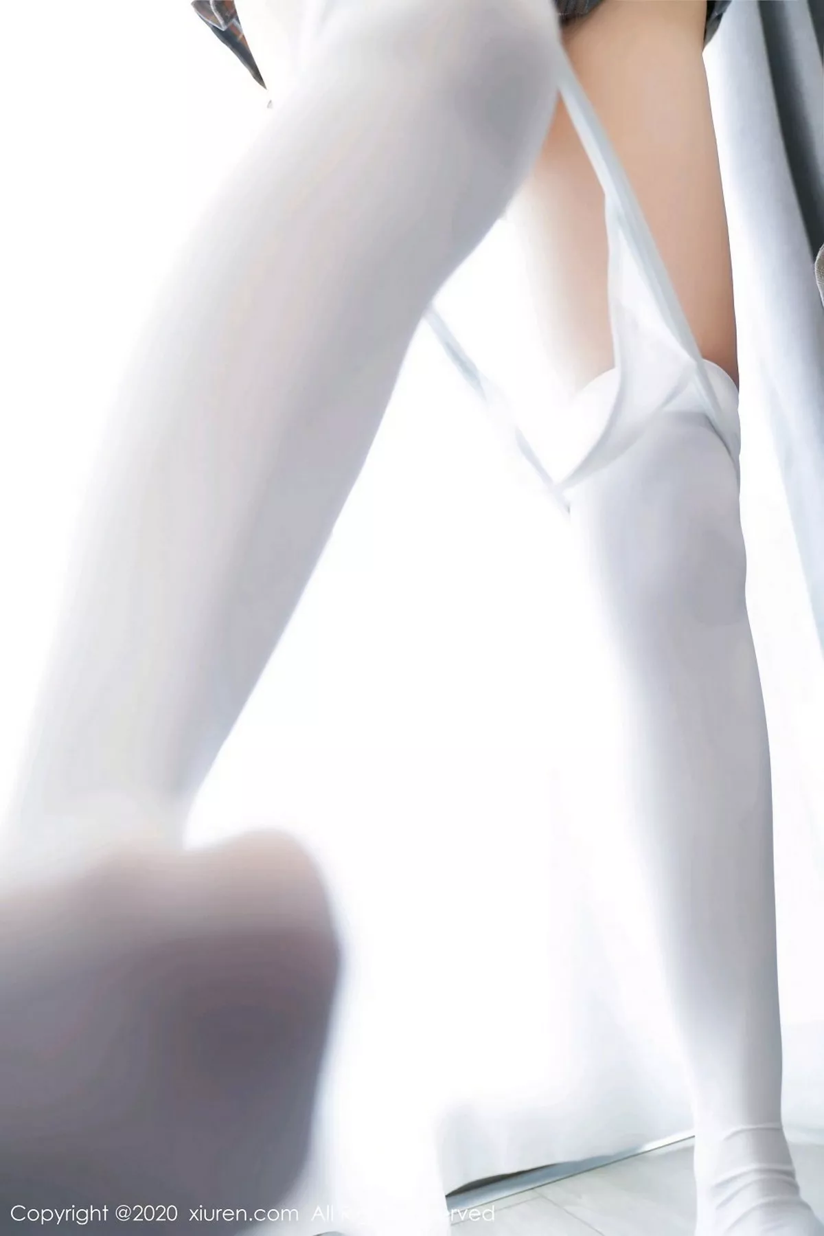 秀人集.com_[XiuRen秀人网]No.2715_嫩模周大萌私房针织毛衣配JK短裙露白嫩翘臀极致诱惑写真50P