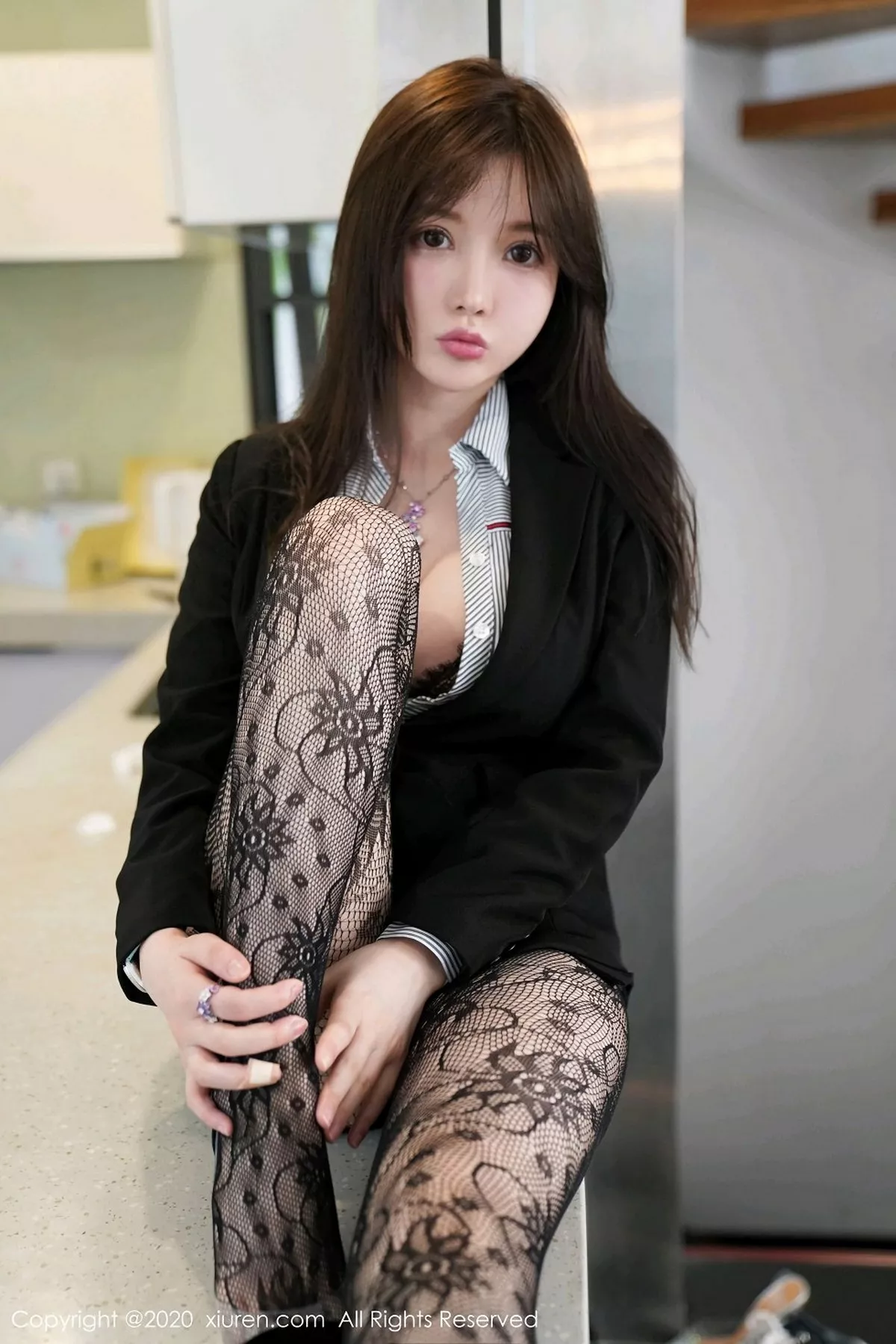 秀人集.com_[XiuRen秀人网]No.2725_女神糯美子Mini经典职场0L主题蕾丝内衣配黑丝网袜撩人诱惑写真77P