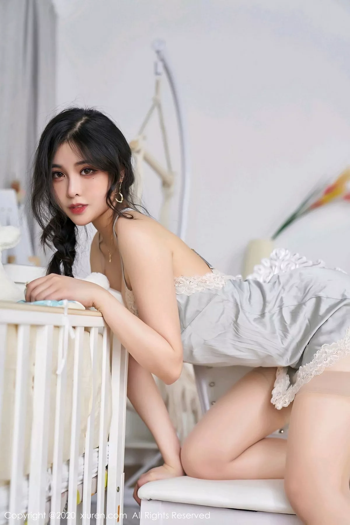 秀人集.com_[XiuRen秀人网]No.2737_嫩模韩静安典雅蕾丝吊裙配朦胧丝袜秀翘臀美腿极致诱惑写真50P