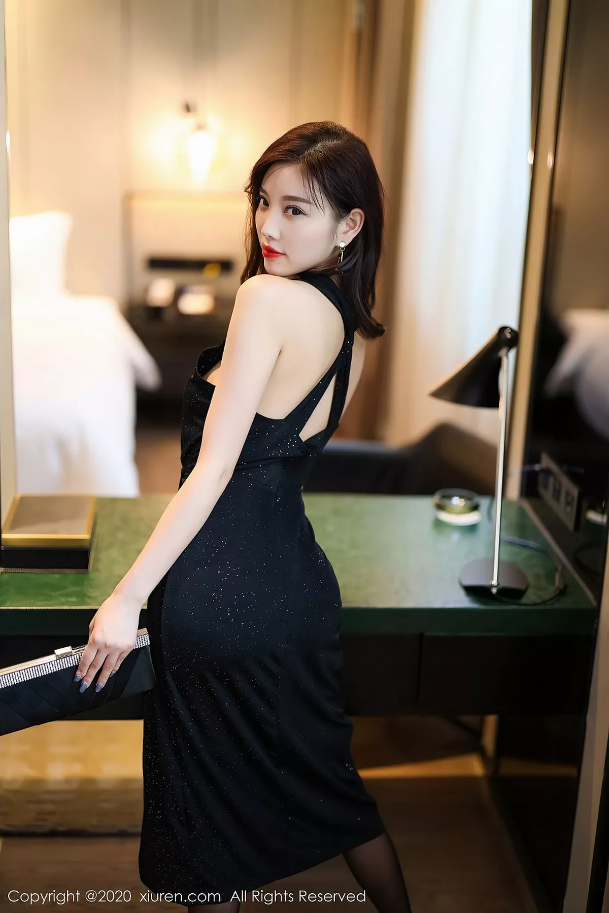 秀人集.com_[XiuRen秀人网]No.2616_女神杨晨晨sugar私房典雅礼裙配黑丝裤袜撩人姿势诱惑写真118P