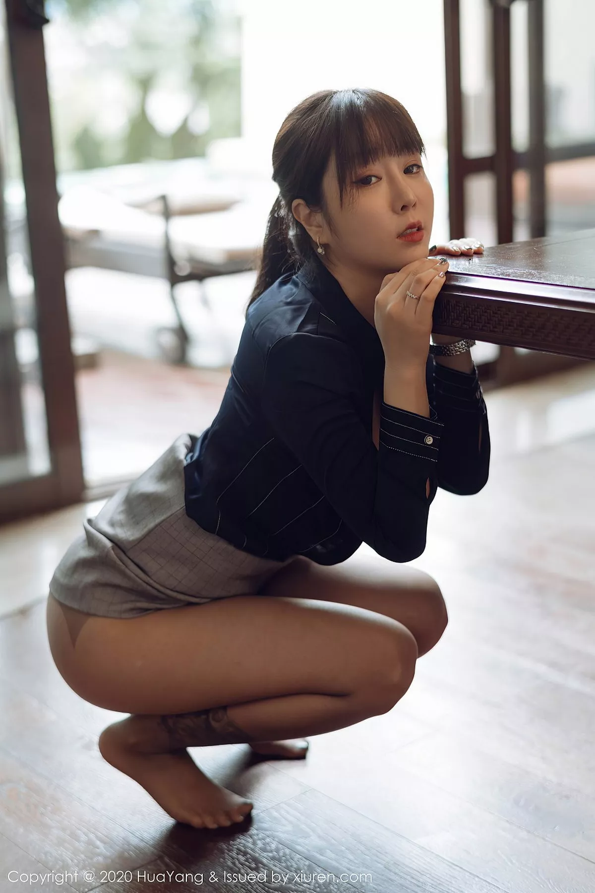 秀人集.com_[HuaYang花漾]Vol.300_女神王雨纯西双版纳旅拍总裁vs土气职员第二部私房诱惑写真80P