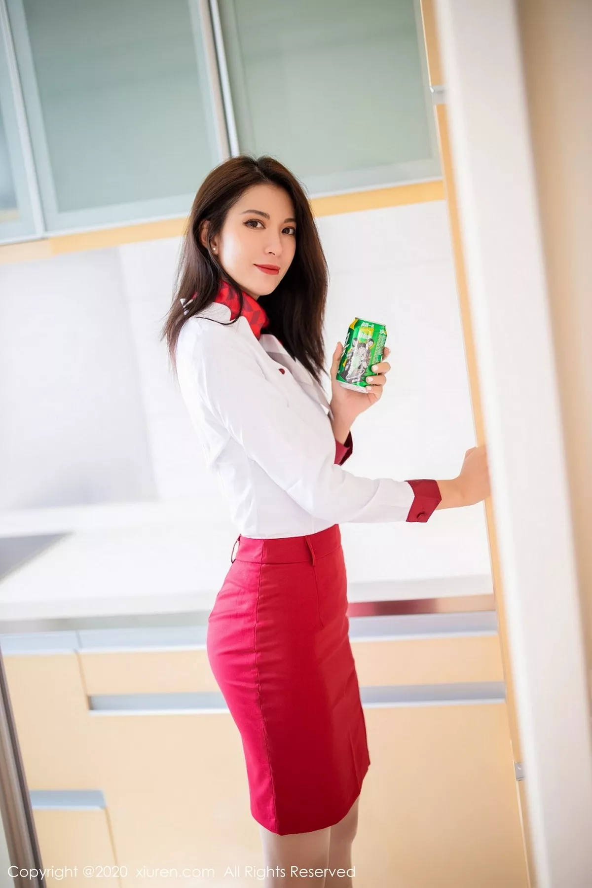 秀人集.com_[XiuRen秀人网]No.2640_气质美女Carry空乘制服主题私房脱制服露蕾丝内衣诱惑写真91P