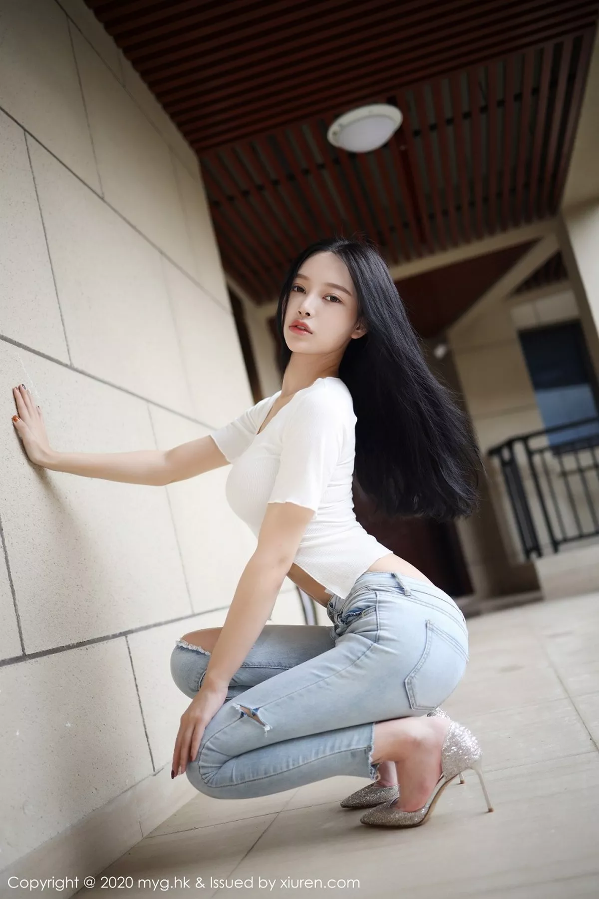 秀人集.com_[MyGirl美媛馆]Vol.459_女神唐琪儿私房破烂紧身牛仔裤半脱露翘臀撩人诱惑写真72P