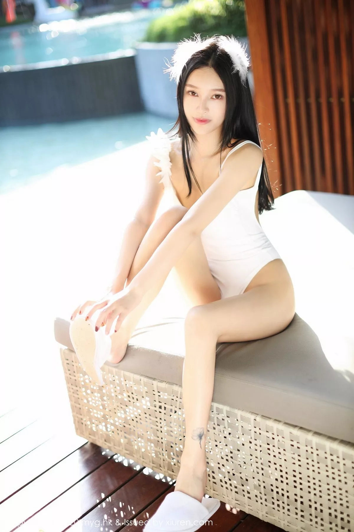 秀人集.com_[MyGirl美媛馆]Vol.463_女神唐琪儿户外白色连体泳衣秀白嫩肌肤傲人豪乳诱惑写真75P