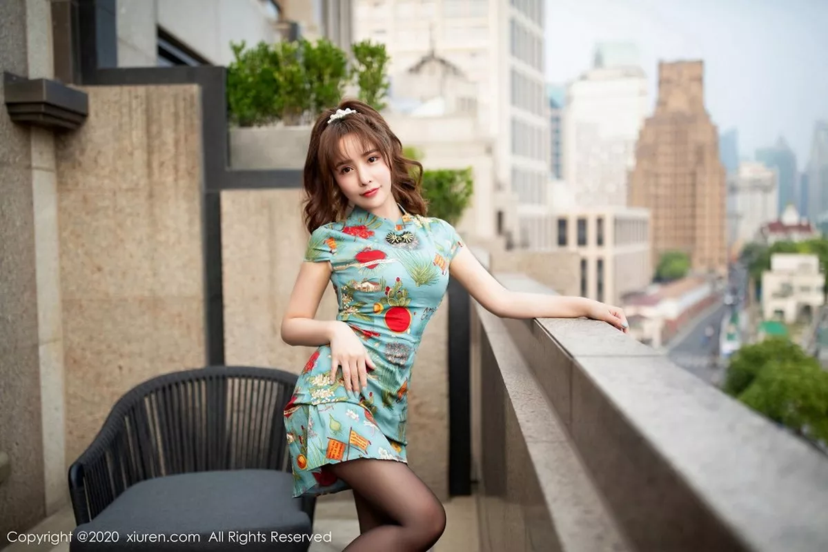 秀人集.com_[XiuRen秀人网]No.2851_嫩模陶喜乐_lele杭州旅拍脱旗袍露性感内衣开档黑丝裤袜诱惑写真60P