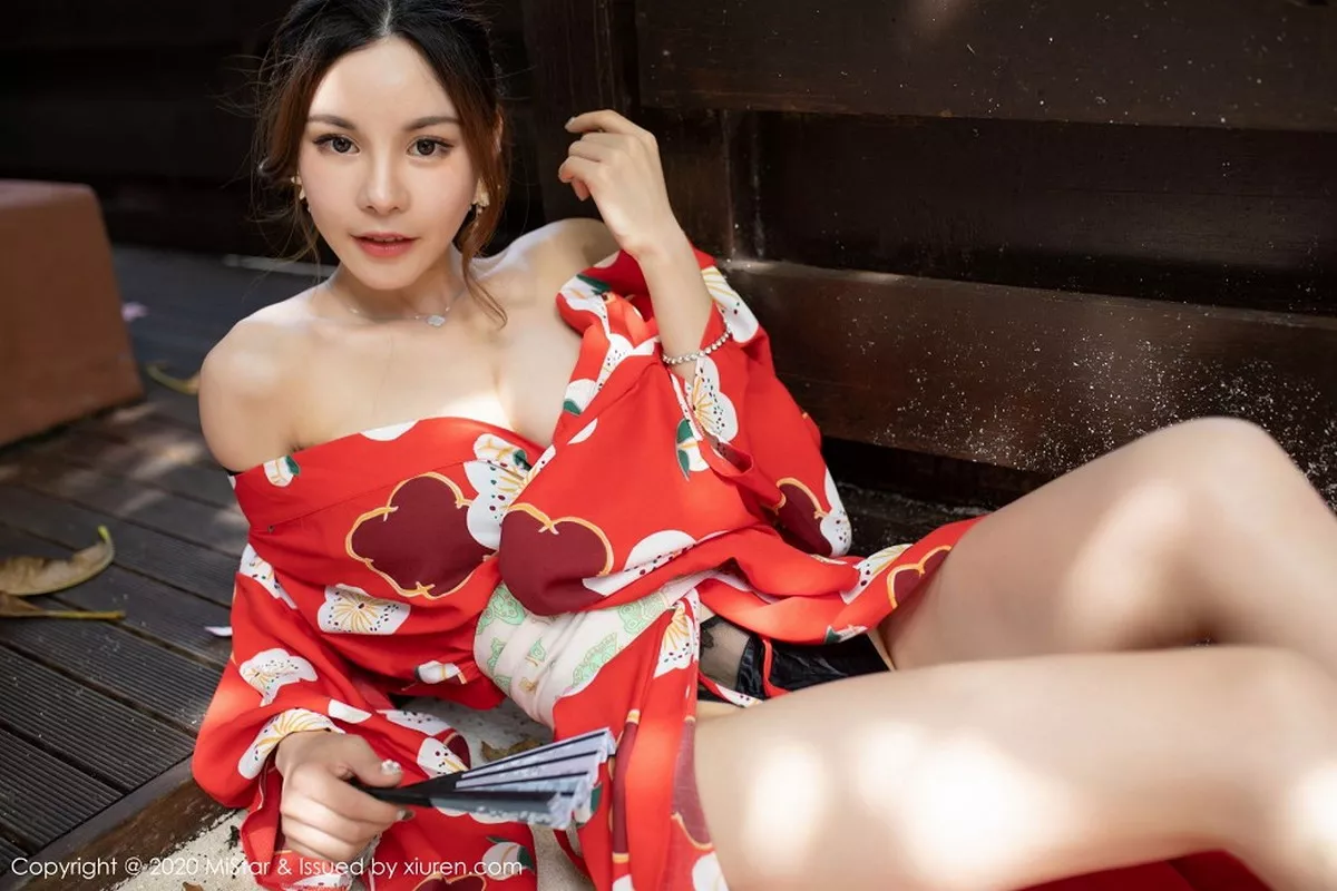 秀人集.com_[MiStar魅妍社]Vol.326_嫩模沈佳熹私房鲜艳红色和服半露酥胸白嫩美腿诱惑写真45P