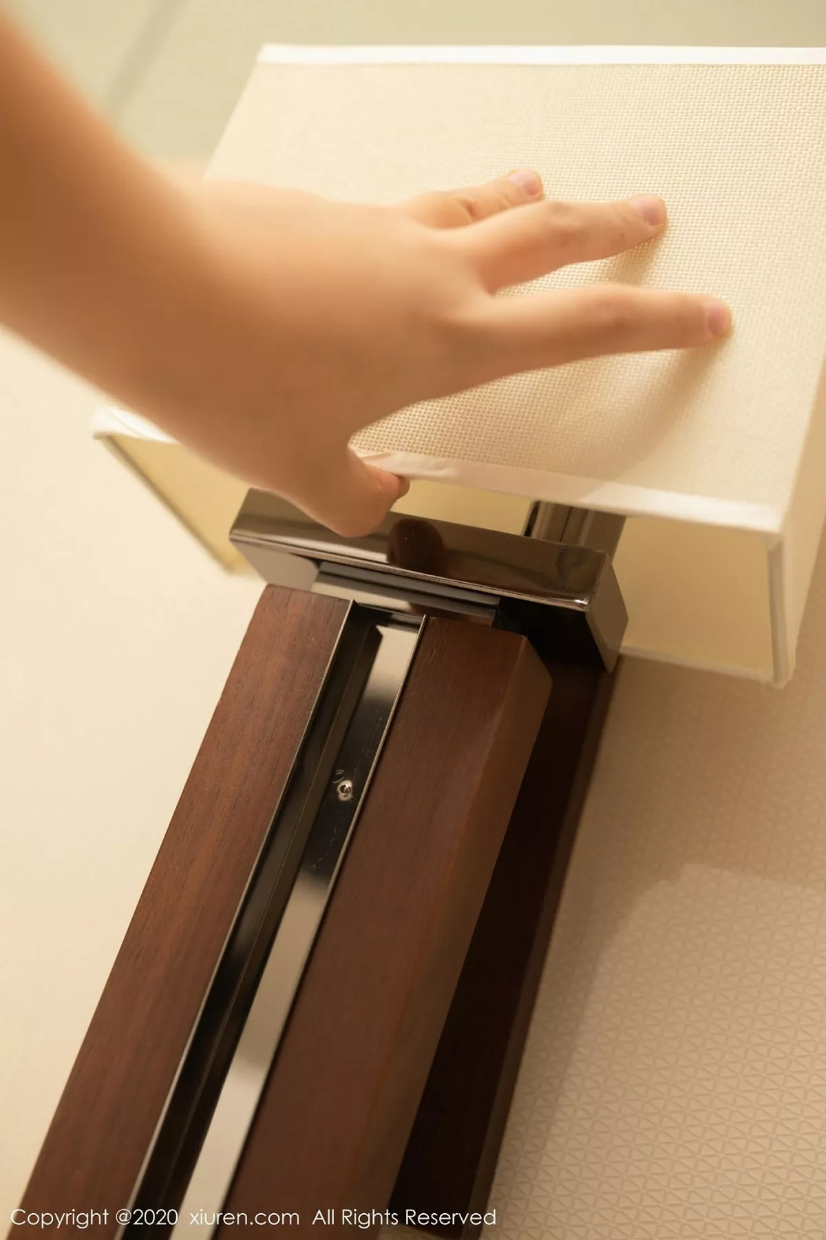 秀人集.com_[XiuRen秀人网]No.2860_嫩模陈小喵上门维修主题私房性感白衬衣配超薄肉丝裤袜诱惑写真80P