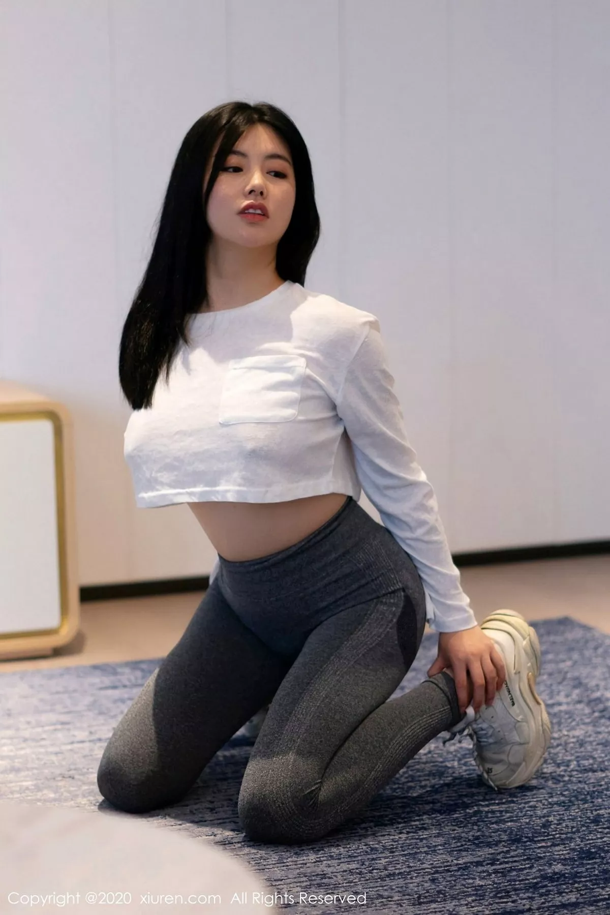 秀人集.com_[XiuRen秀人网]No.2863_女神娜露Selena健身房性感紧身衣秀凹凸身材丰乳肥臀诱惑写真50P