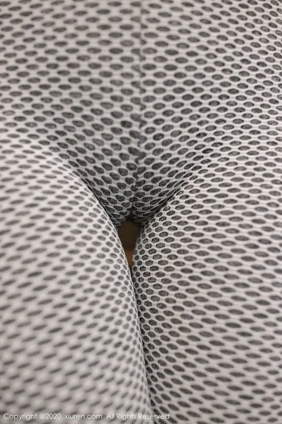 秀人集.com_[XiuRen秀人网]No.2871_嫩模鱼子酱Fish陌生人邀约主题健身房运动服秀凹凸身材诱惑写真65P