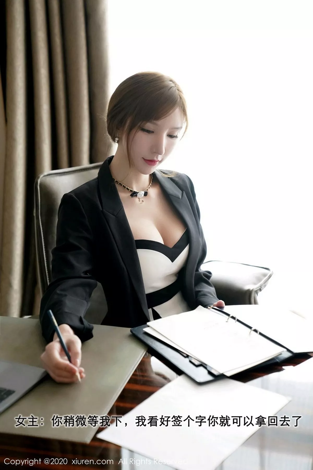 秀人集.com_[XiuRen秀人网]No.2885_女神周于希Sandy职场OL剧情主题私房半脱肉丝裤袜极致诱惑写真113P