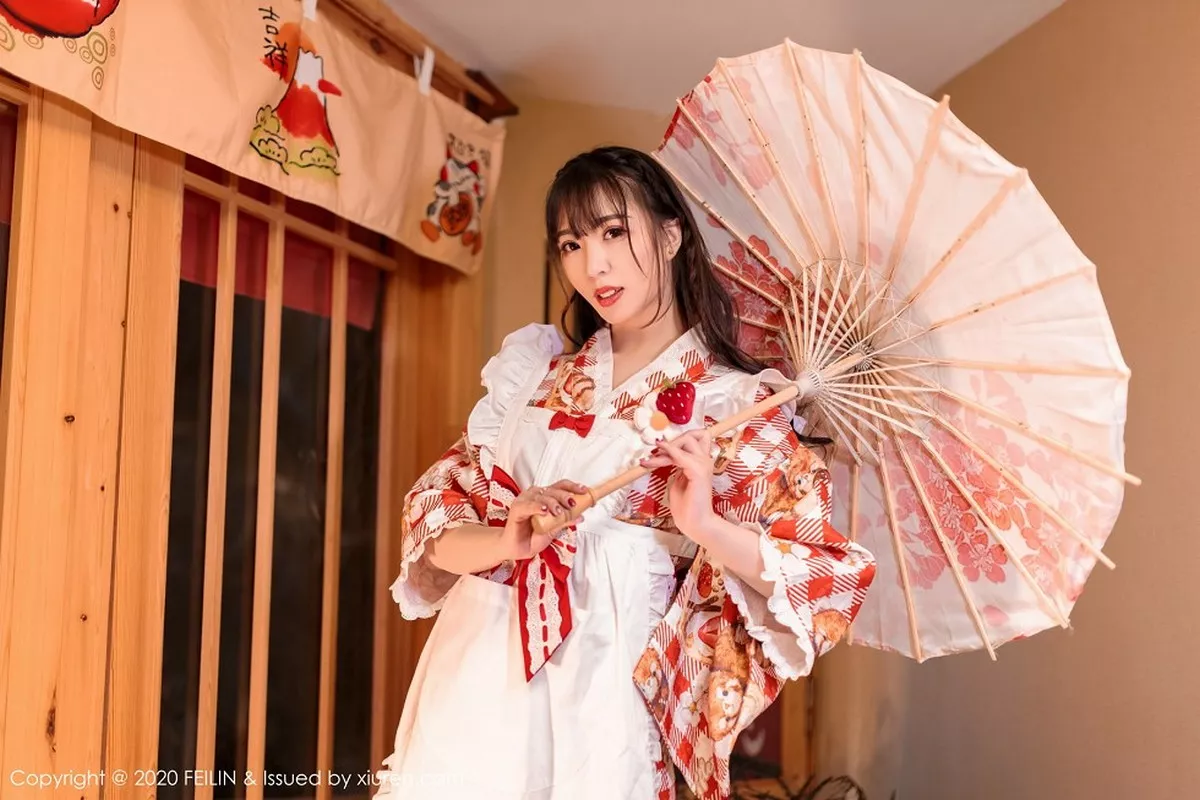 秀人集.com_[FeiLin嗲囡囡]VOL.360_嫩模小波多私房日系风团花锦簇半脱秀凹凸身材诱惑写真50P