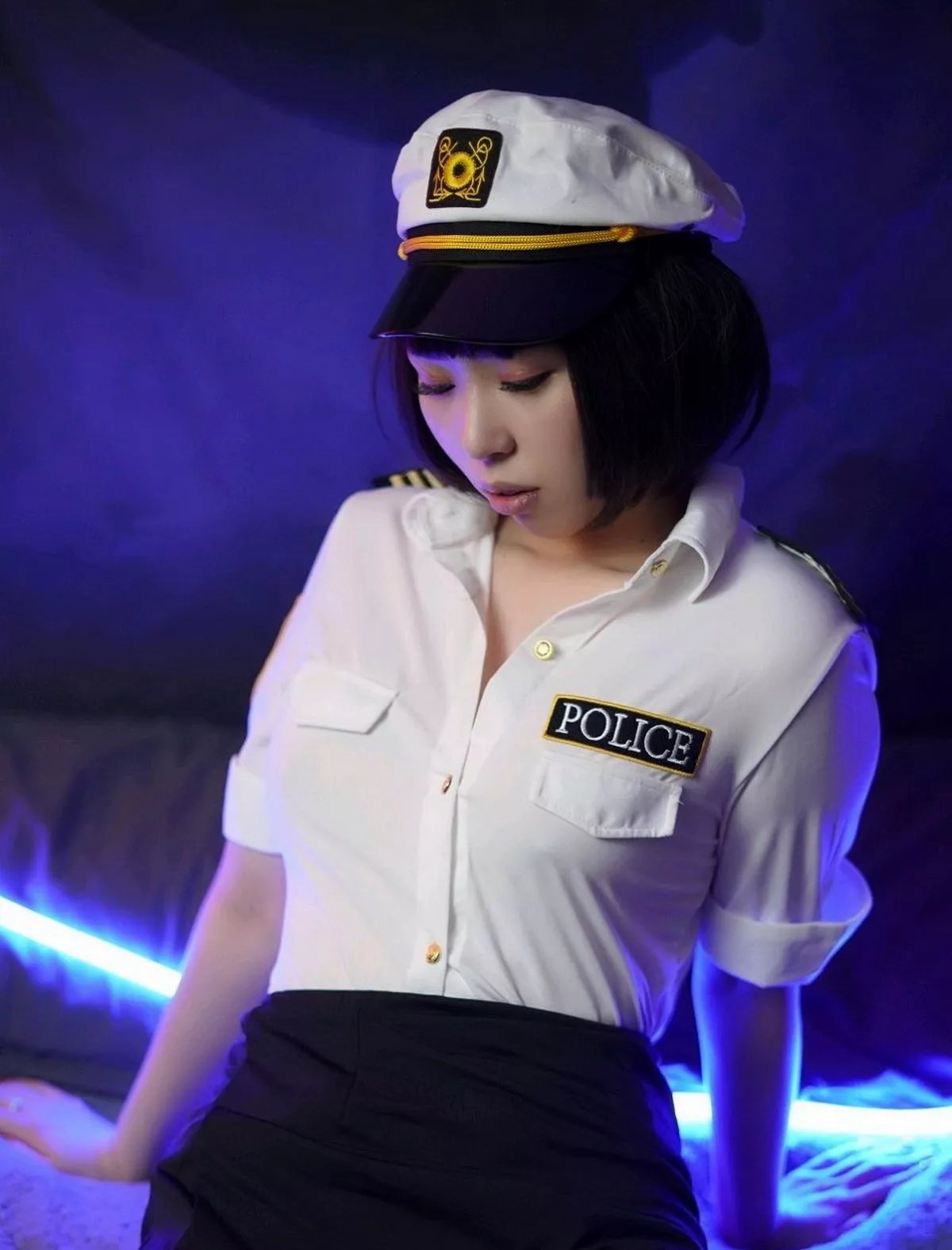 秀人集.com_[XiuRen秀人网]No.2802_嫩模小波多黑白变换警花魅惑制服私房撩人意语秀翘臀诱惑写真36P