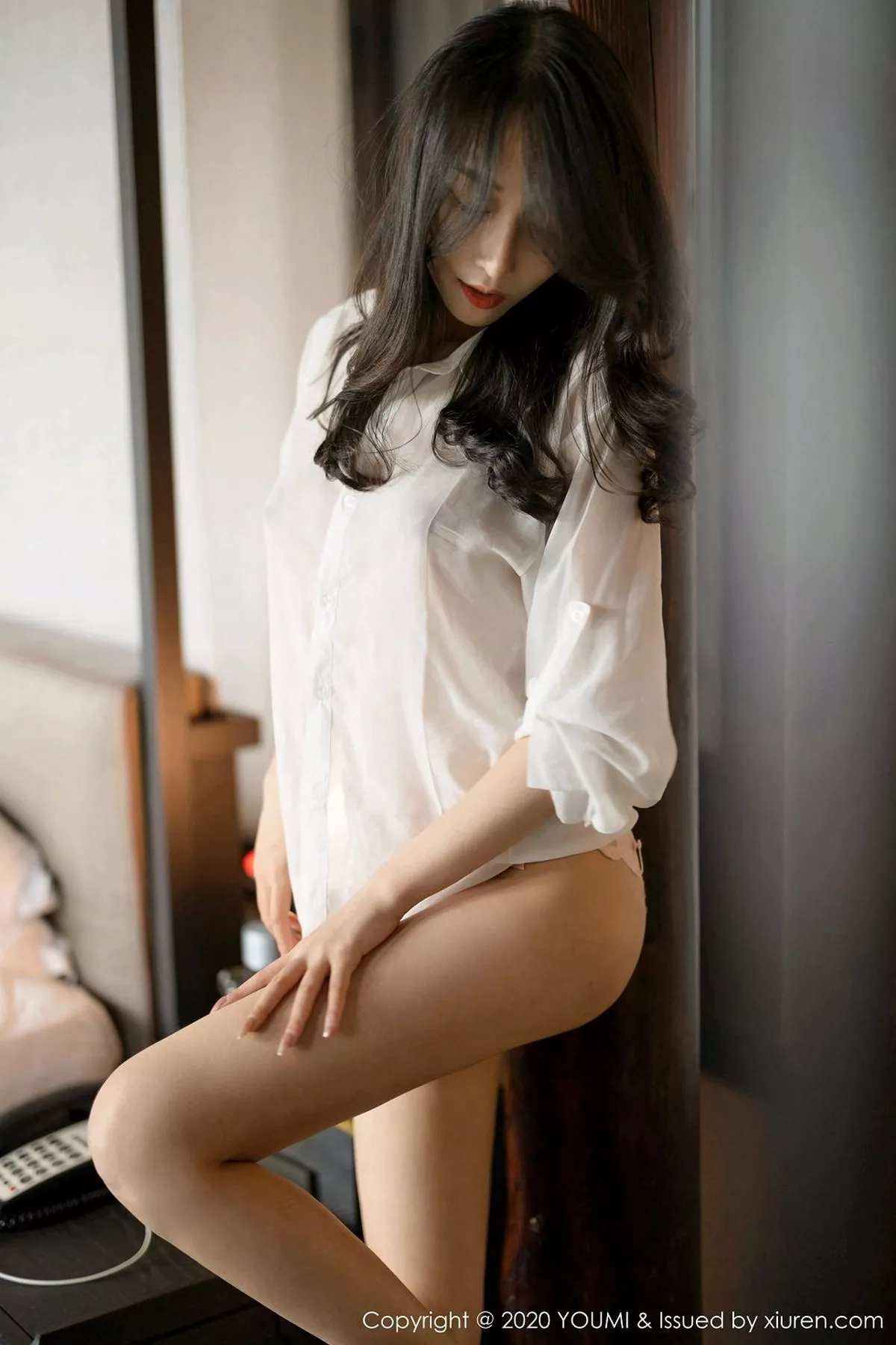 秀人集.com_[YouMi尤蜜荟]Vol.560_丽质美人玥儿玥er杭州旅拍薄透白衬衫配蕾丝内裤撩人诱惑写真64P