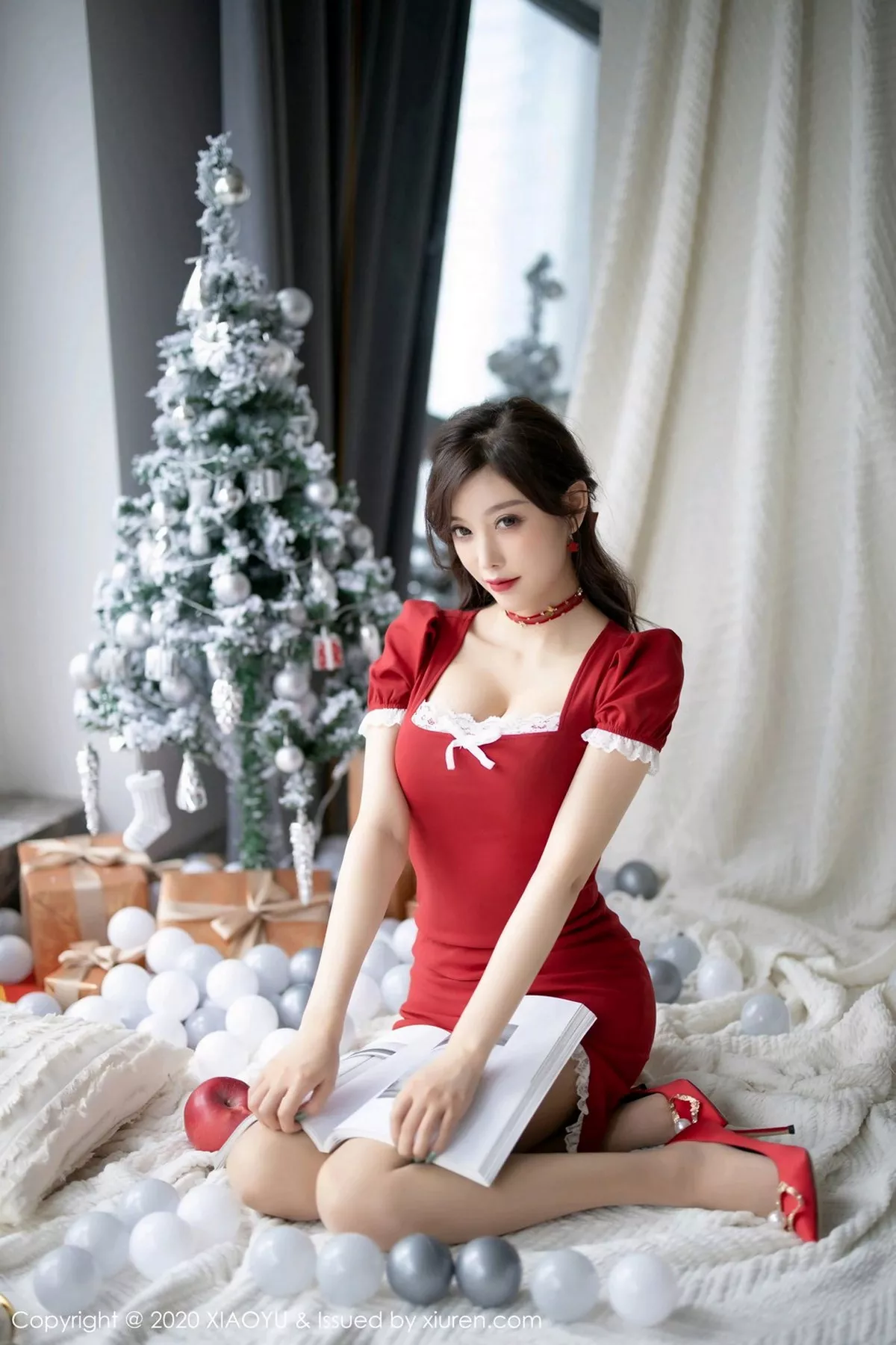 秀人集.com_[XiaoYu画语界]Vol.438_女神杨晨晨sugar圣诞主题性感红色内衣秀完美身材诱惑写真78P