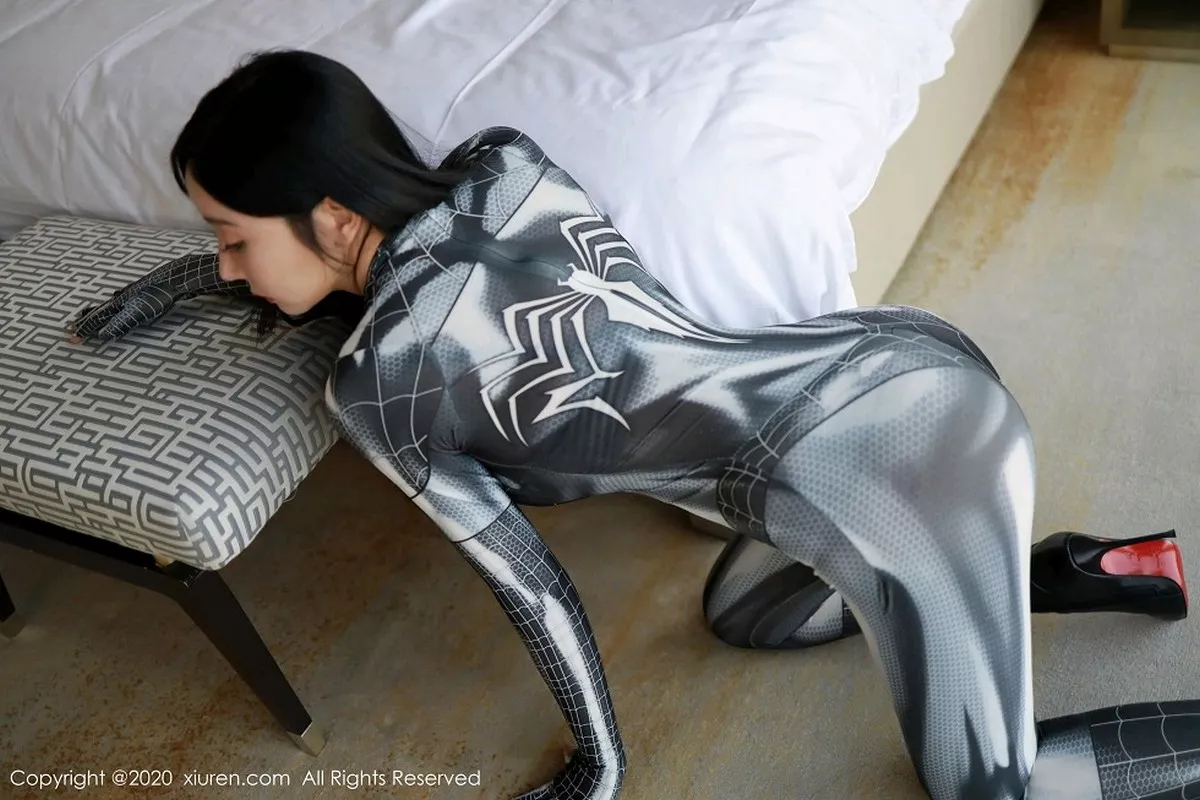 秀人集.com_[XiuRen秀人网]No.2951_嫩模允爾蜘蛛侠服饰主题私房半脱露豪乳开档紧身服撩人诱惑写真51P