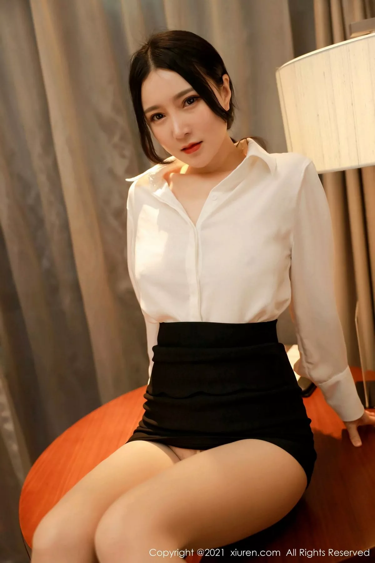 秀人集.com_[XiuRen秀人网]No.2969_嫩模林煊煊真空白衬衫配无内肉丝裤袜秀豪乳翘臀撩人诱惑写真34P