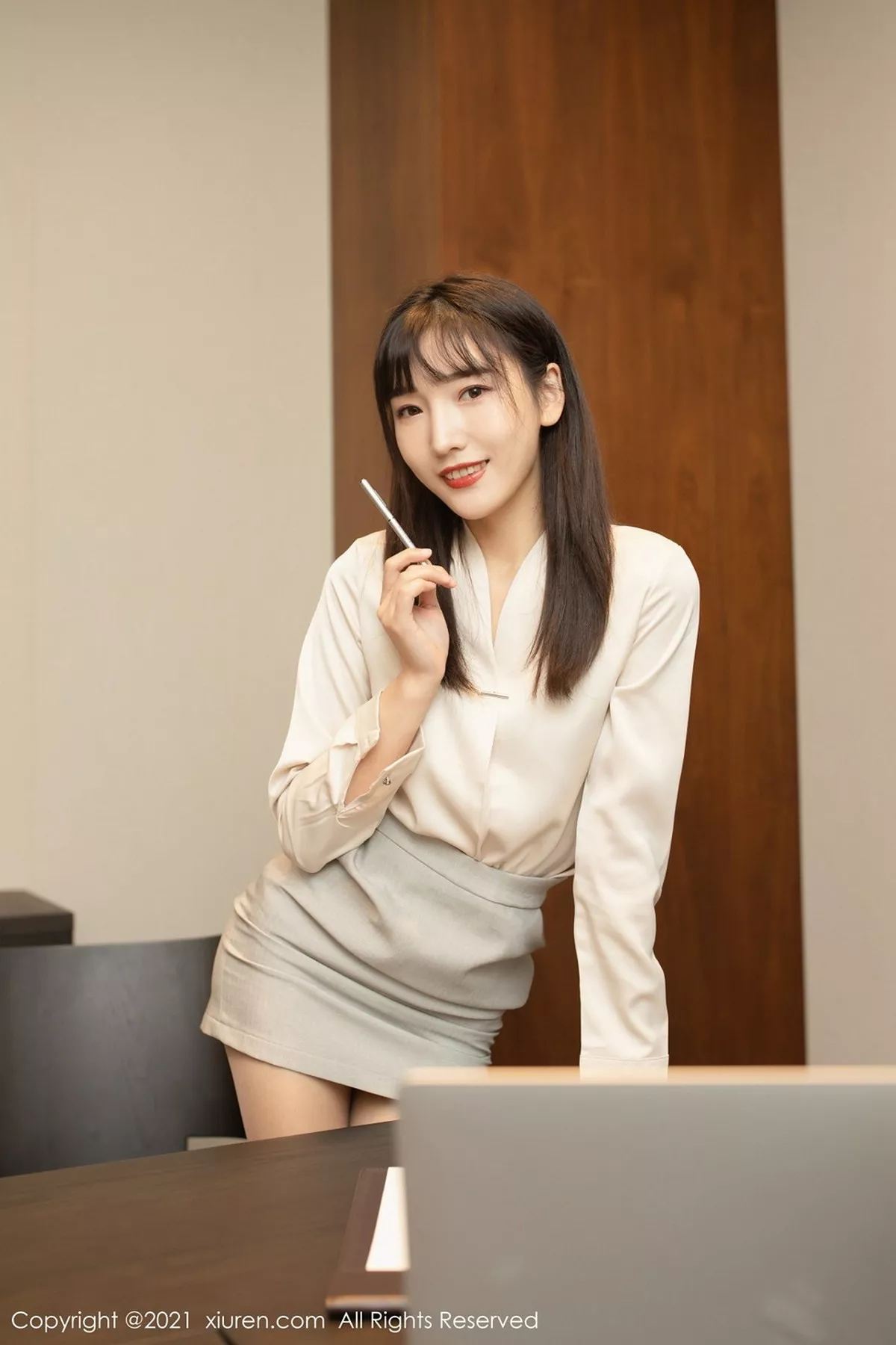 秀人集.com_[XiuRen秀人网]No.2987_嫩模陆萱萱视频培训职场制服主题肉丝裤袜露蕾丝内裤诱惑写真65P