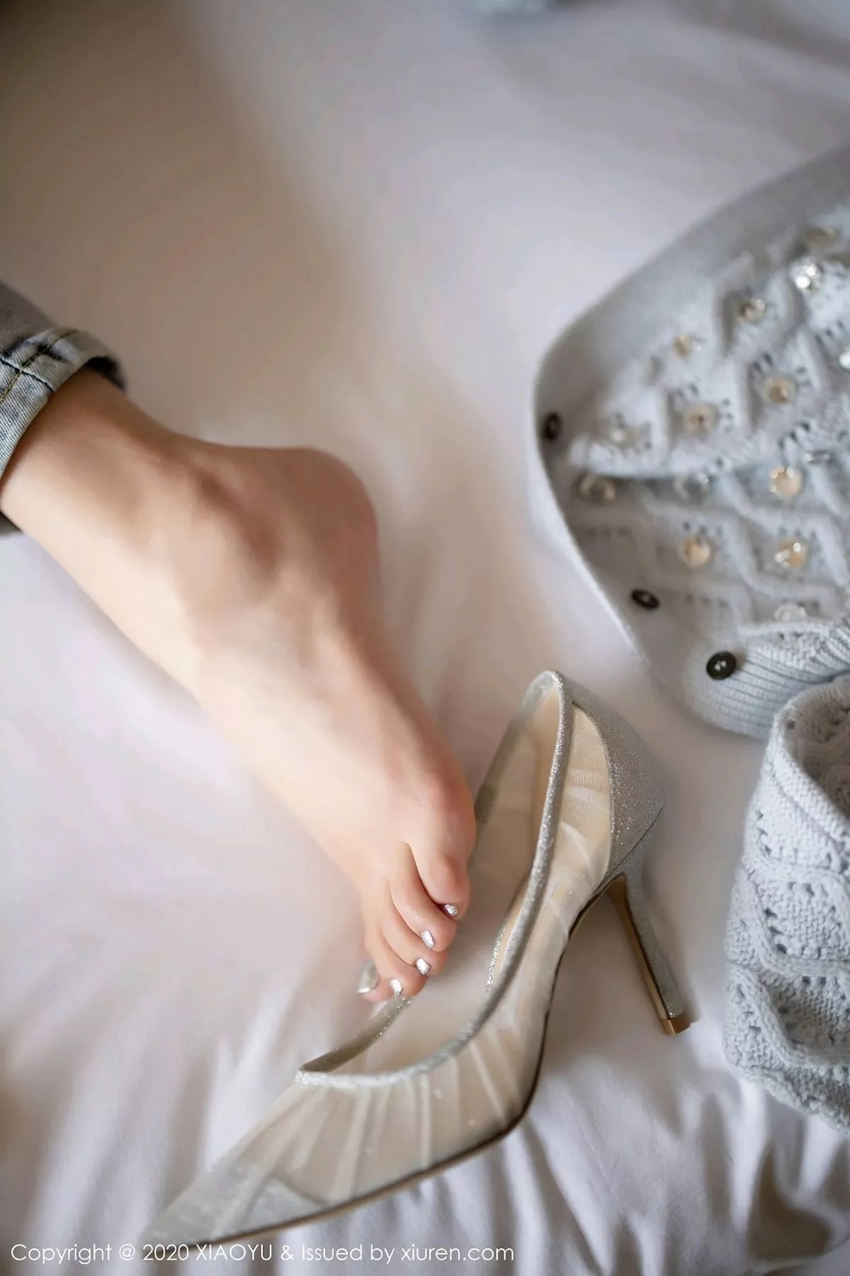 秀人集.com_[XiaoYu画语界]Vol.433_女神杨晨晨sugar床上脱牛仔裤露蕾丝内裤秀翘臀诱惑写真93P