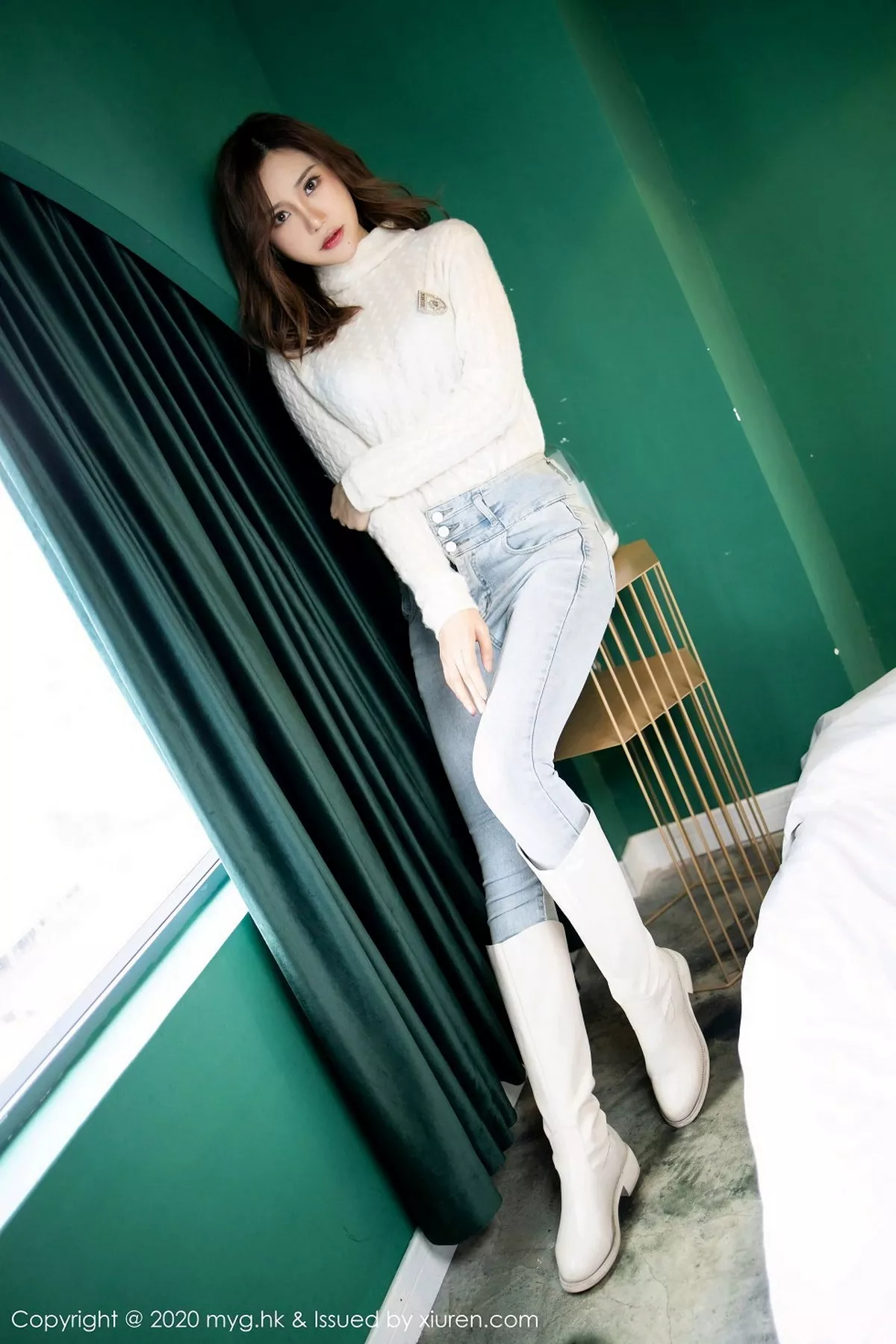 秀人集.com_[MyGirl美媛馆]Vol.470_女神绮里嘉ula私房猩红镂空内衣配黑丝袜秀完美身材诱惑写真82P