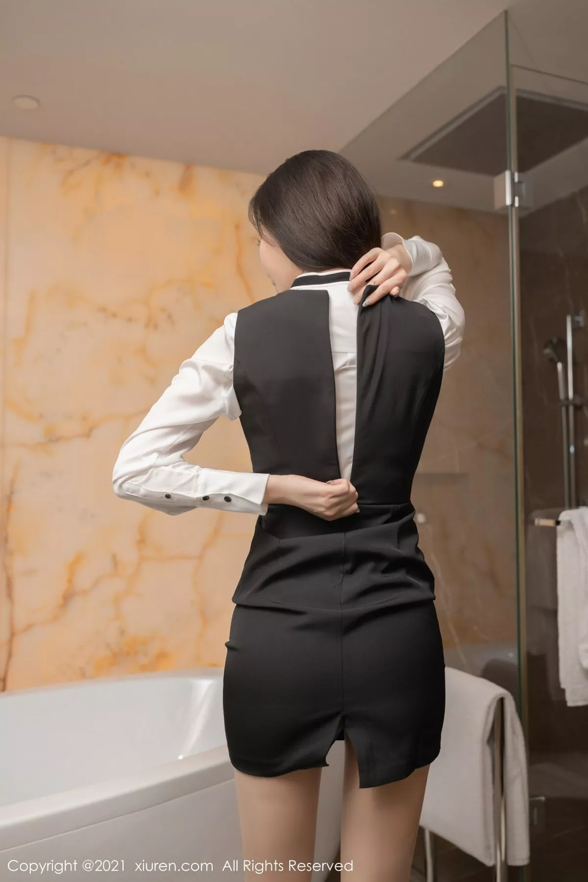 秀人集.com_[XiuRen秀人网]No.3042_嫩模安然Maleah房务经理主题脱白衬衣露蕾丝内衣诱惑写真86P