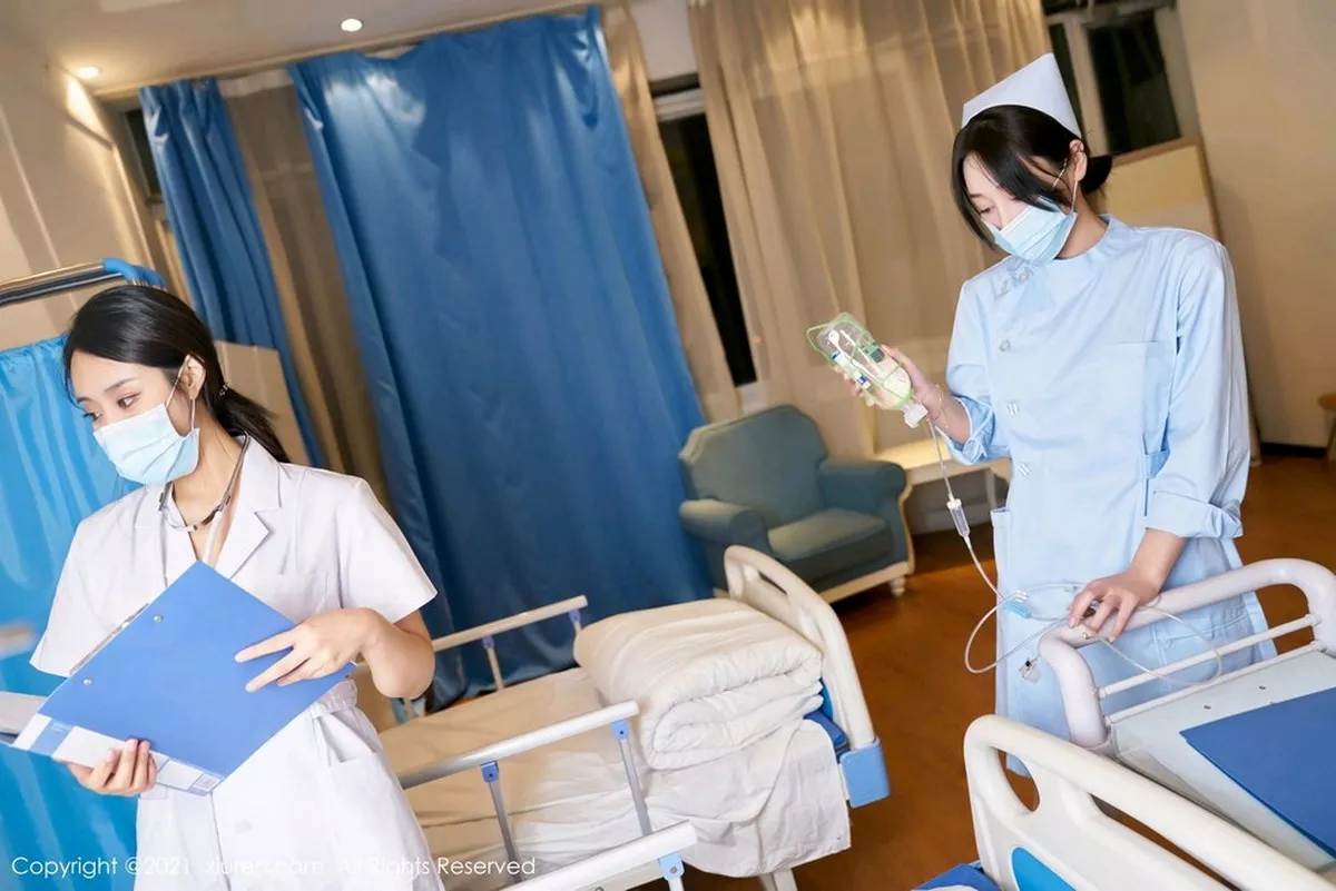 秀人集.com_[XiuRen秀人网]No.3060_嫩模九月生＆林子欣心愿旅拍医生护士剧情主题床上撩人诱惑写真85P